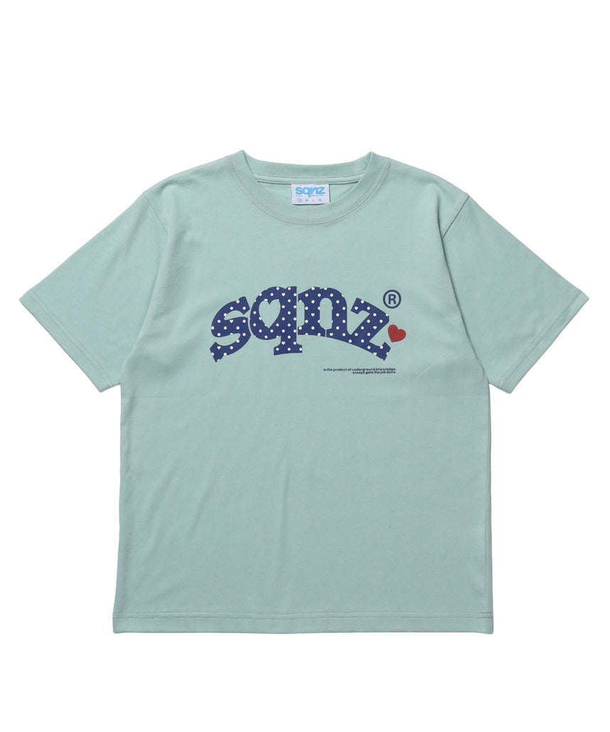 ※WEB限定 / ドットロゴ半袖Tシャツ / sqnz heart dot logo pt tee ライトブルー