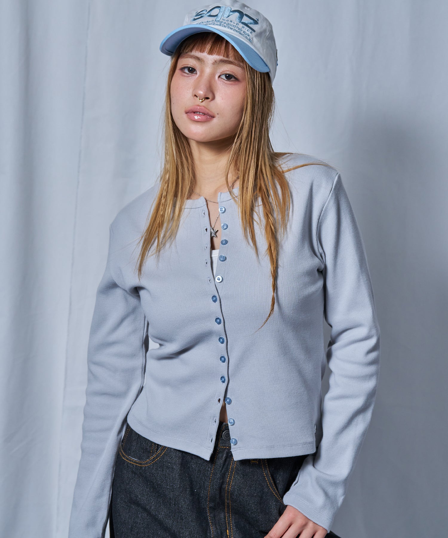 モデル:H165 Size:M