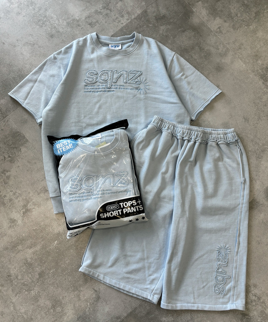 sqnz applique pack set up / Tシャツ ワッペン クルーネック オーバーサイズ ワンポイント ライトブルー