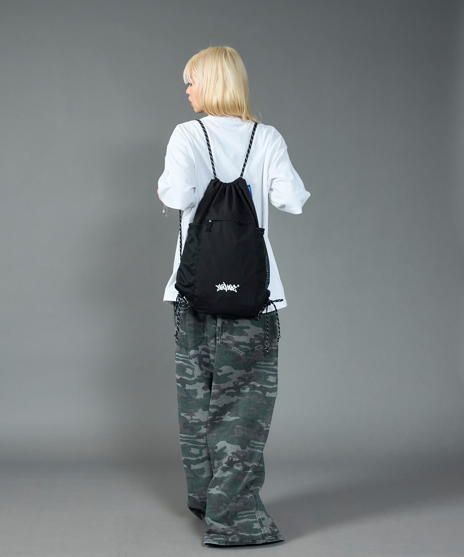 DAILY TECH KNAPSACK / ナップサック テック バック ドローコード ブラック