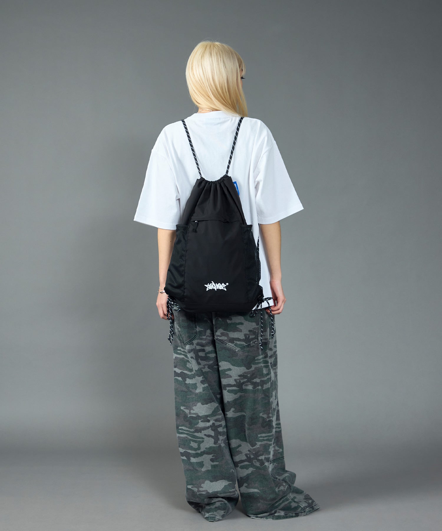 DAILY TECH KNAPSACK / ナップサック テック バック ドローコード ブラック