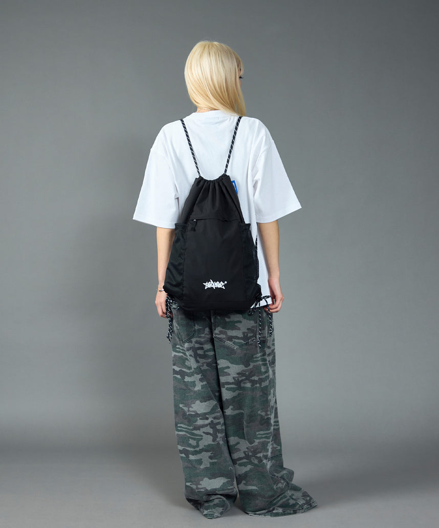 DAILY TECH KNAPSACK / ナップサック テック バック ドローコード ブラック