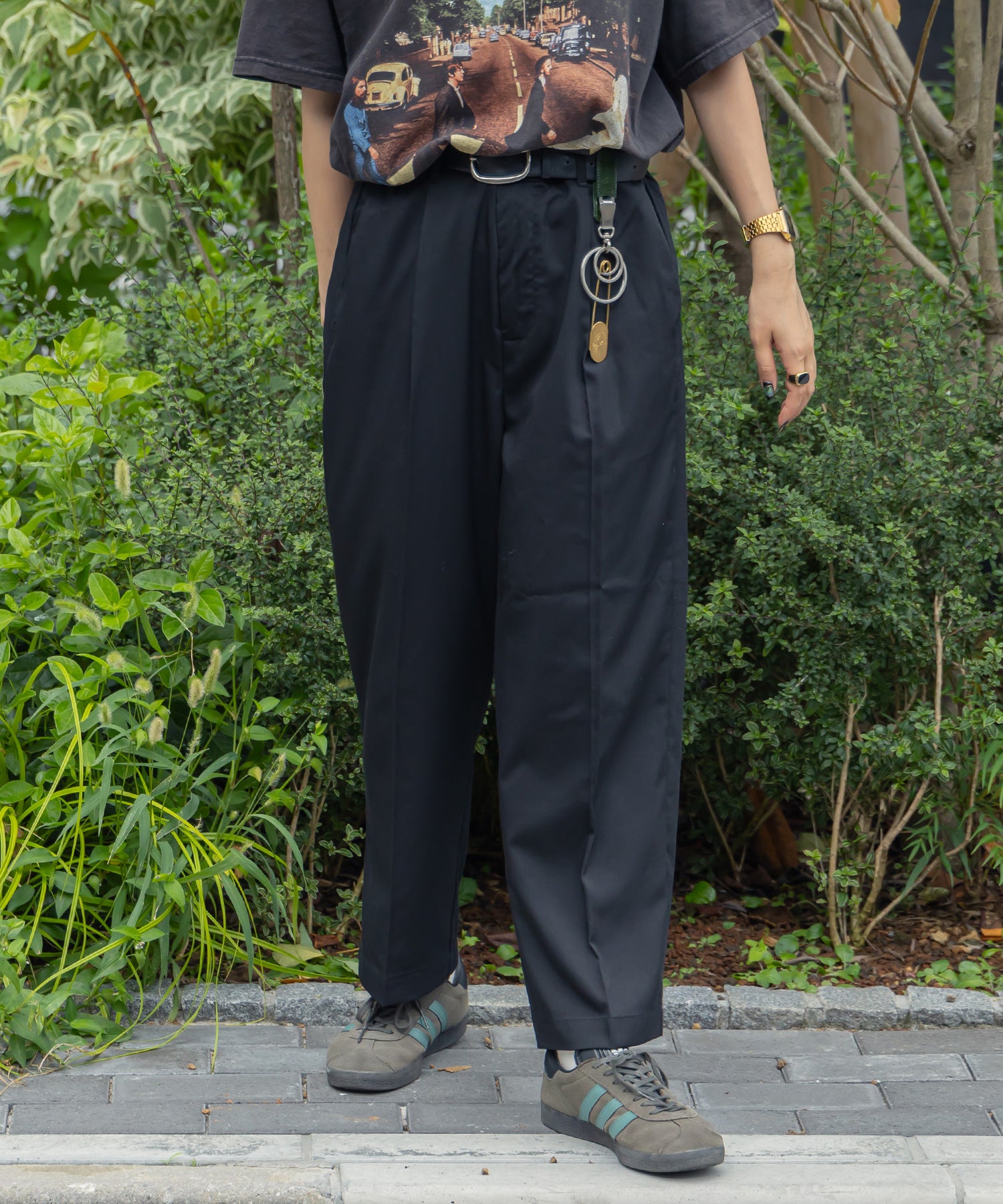 TR SIDE GATHER ANKLE PANTS / TR サイドギャザー アンクルスラックス チャコール