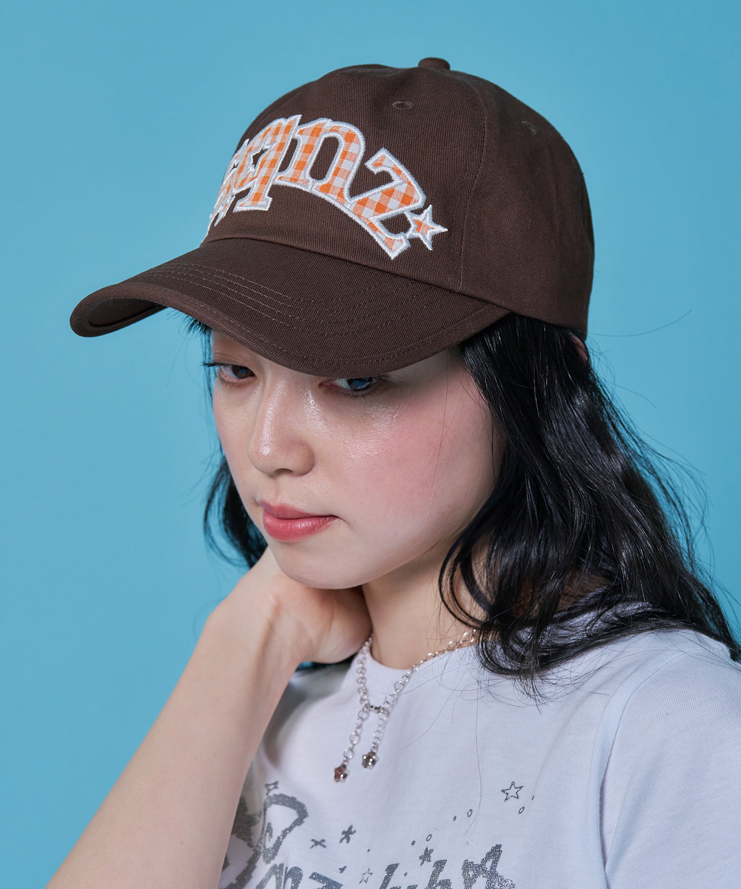 ≪予約商品≫sqnz gingham logo cap / キャップ 帽子 ワッペン ベースボール ユニセックス 刺繍 ブラウン