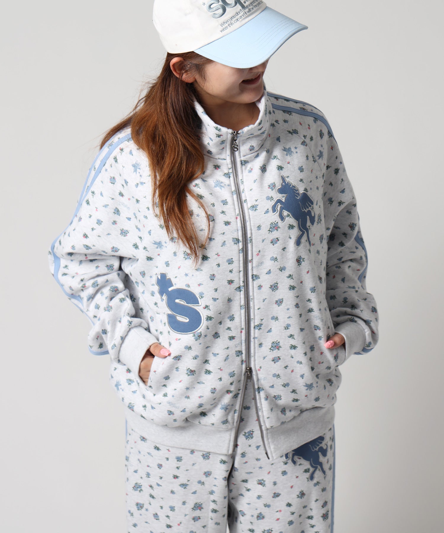 モデル:H158 Size:M