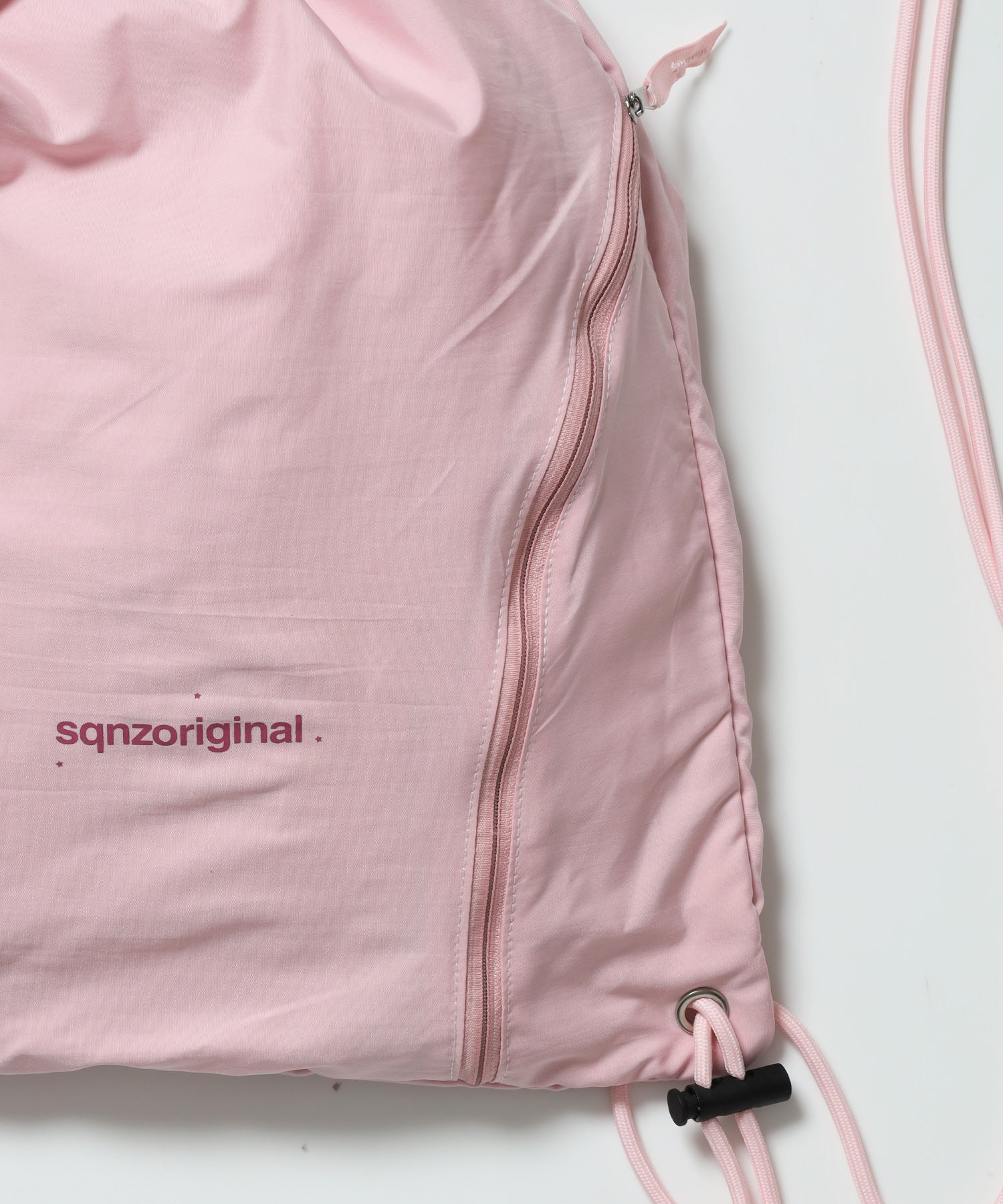 ≪予約商品≫※WEB限定 / 2WAY仕様 /チェックジップナップサック /sqnz zip knapsack ライトピンク