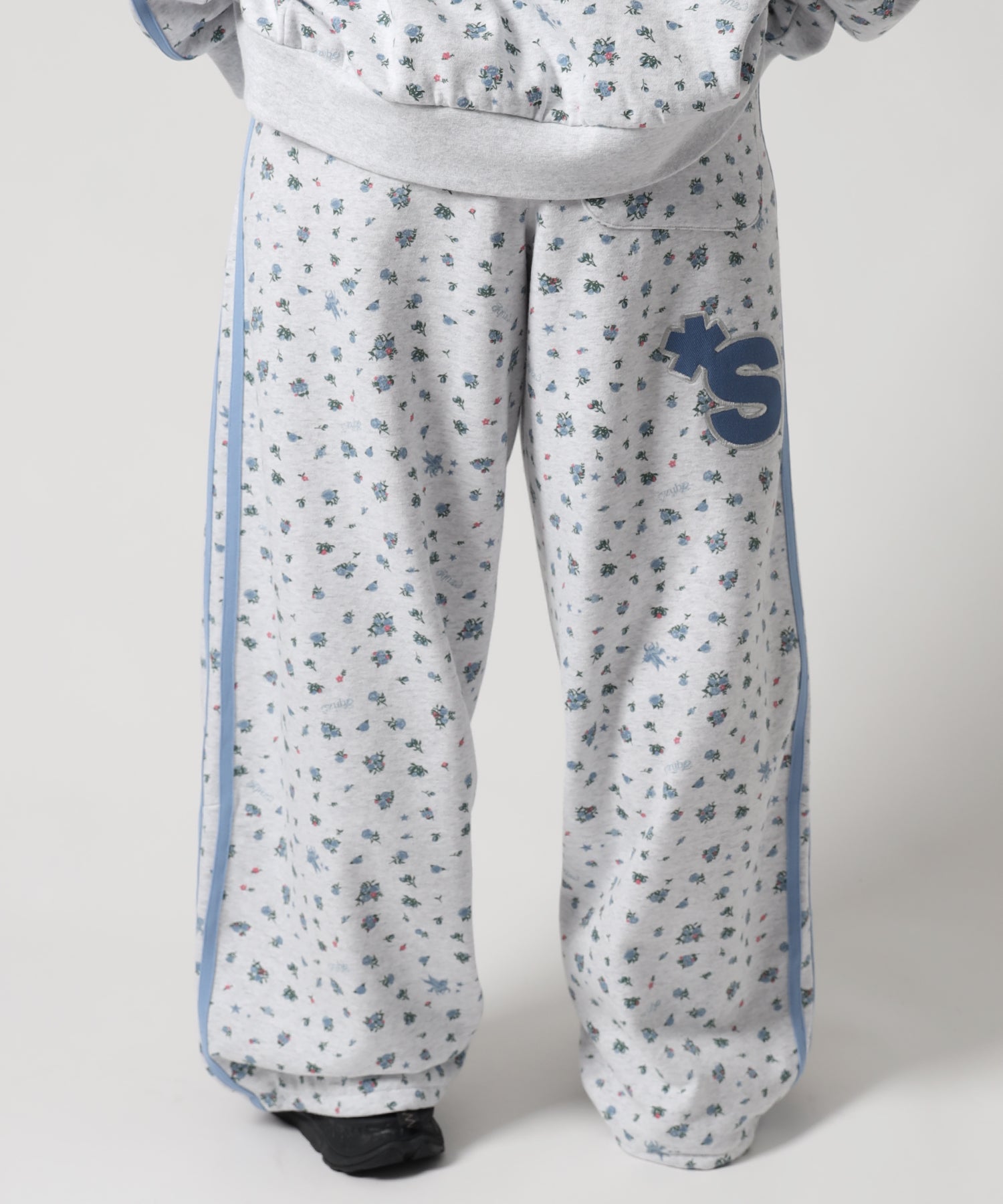 モデル:H158 Size:M