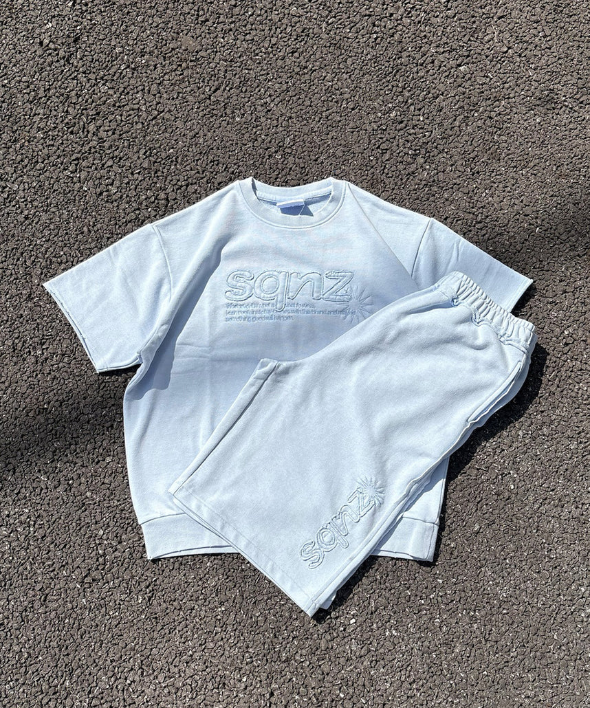 sqnz applique pack set up / Tシャツ ワッペン クルーネック オーバーサイズ ワンポイント ライトブルー