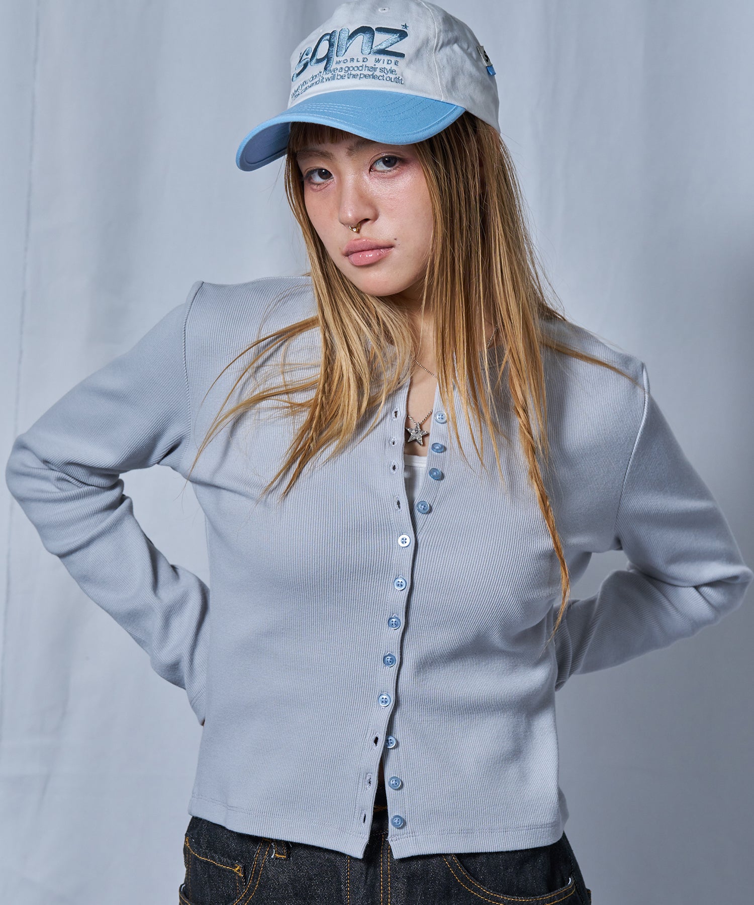 モデル:H165 Size:M