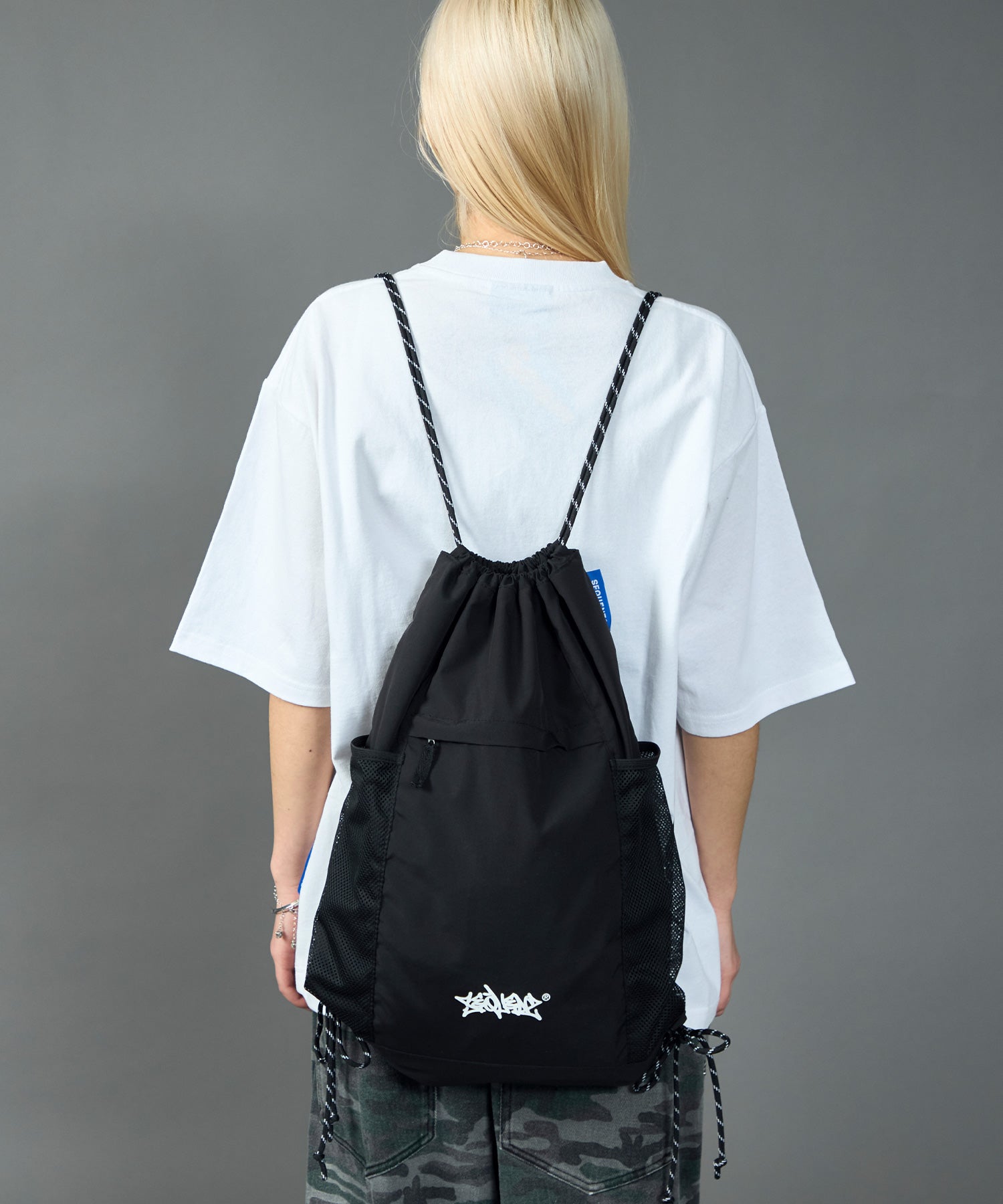 DAILY TECH KNAPSACK / ナップサック テック バック ドローコード ブラック