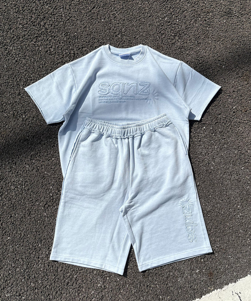 sqnz applique pack set up / Tシャツ ワッペン クルーネック オーバーサイズ ワンポイント ライトブルー