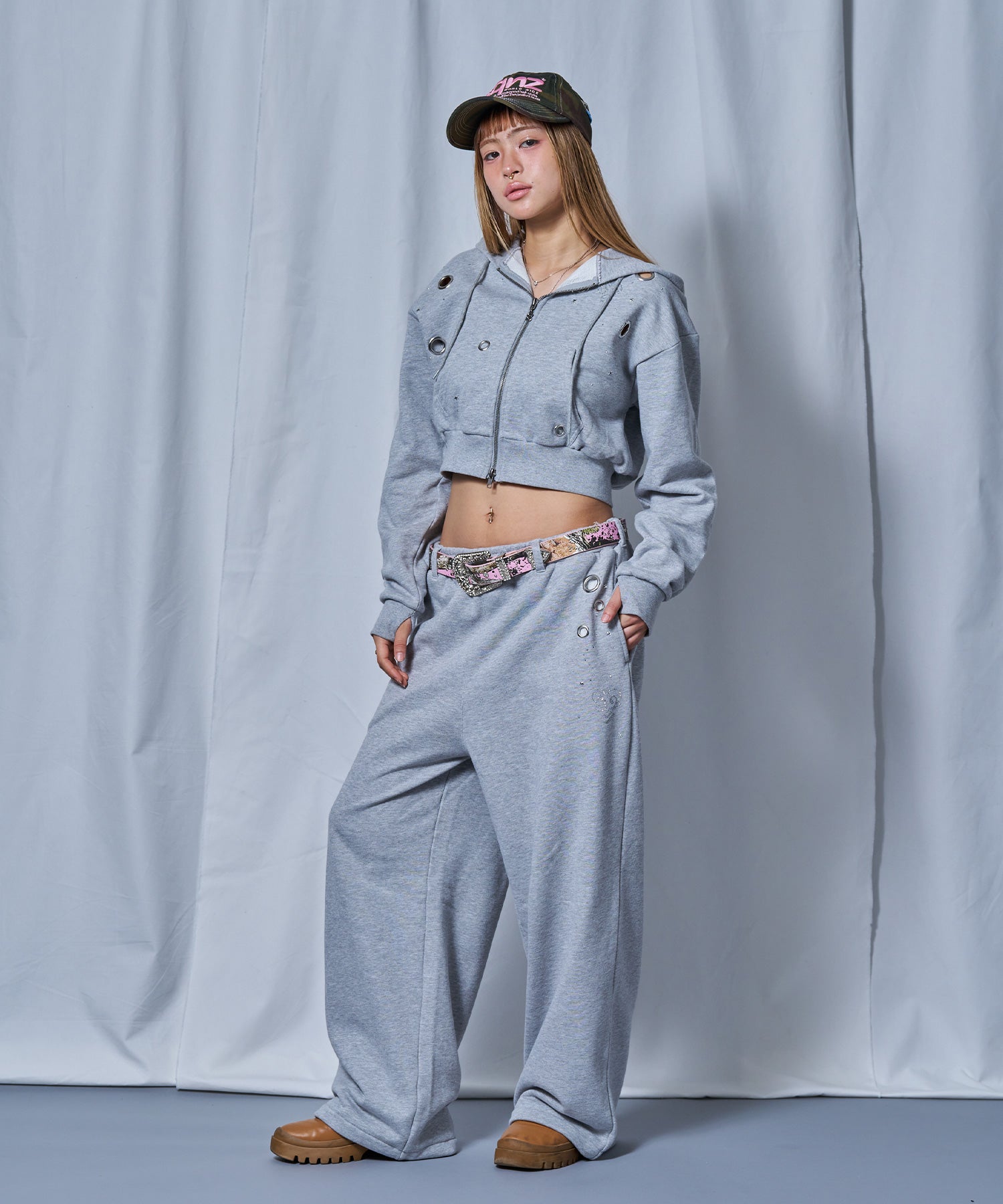 モデル:H165 Size:M