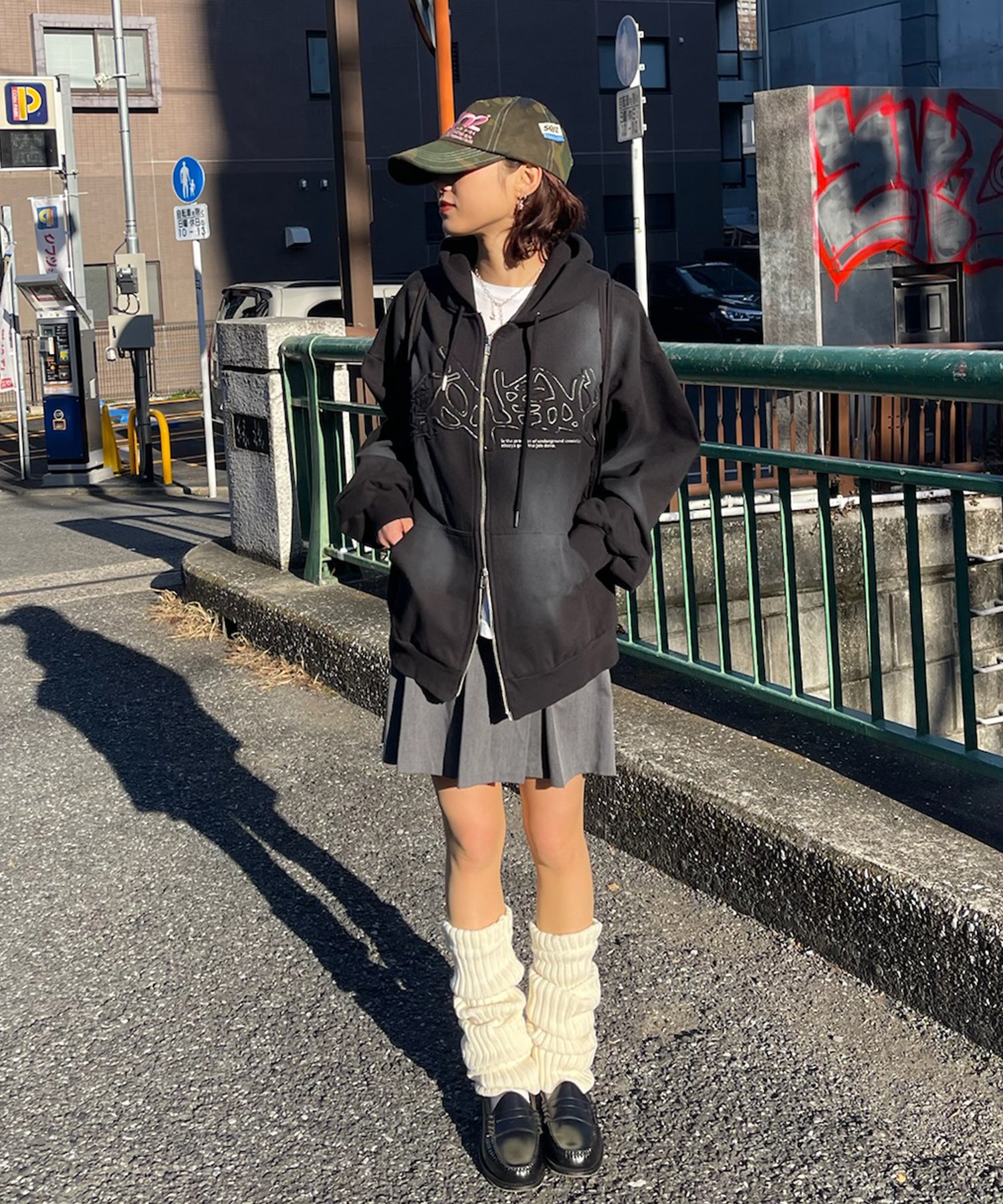 モデル:H163 Size:L