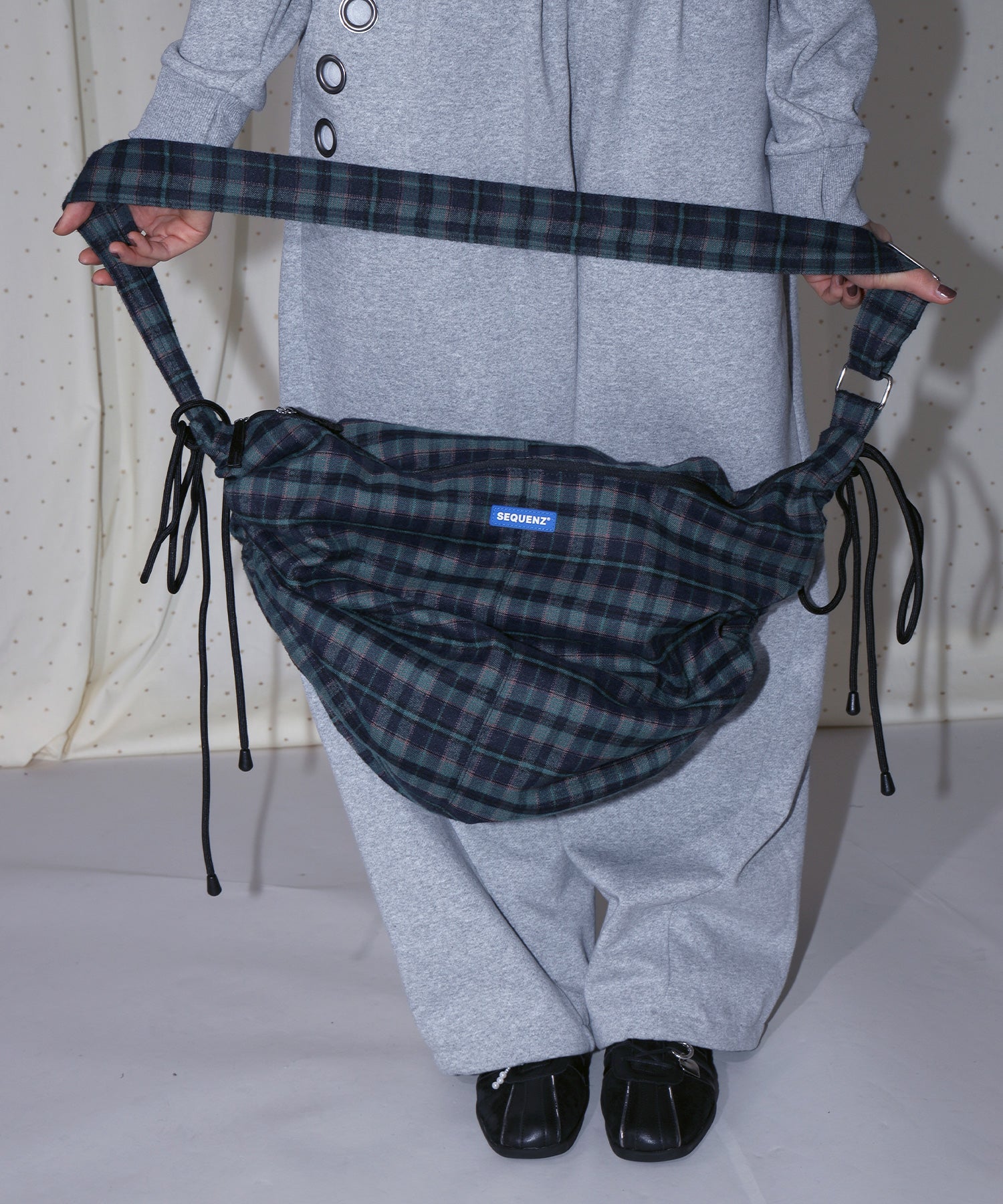 SHOULDER GATHER BAG / テック ショルダーバッグ 調節可能 ドローコード グリーン