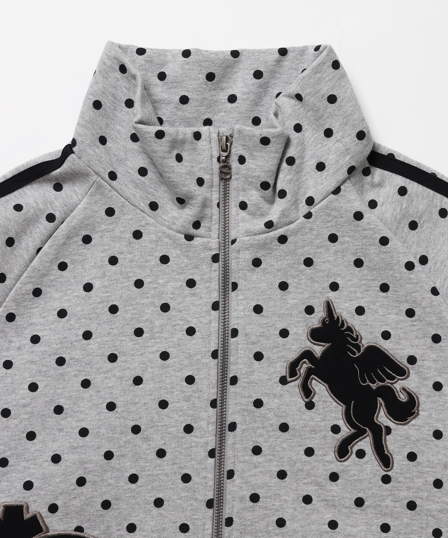 ※WEB限定 / ユニコーンワッペン刺繍トラックジャケット / sqnzU horse track jkt 柄81