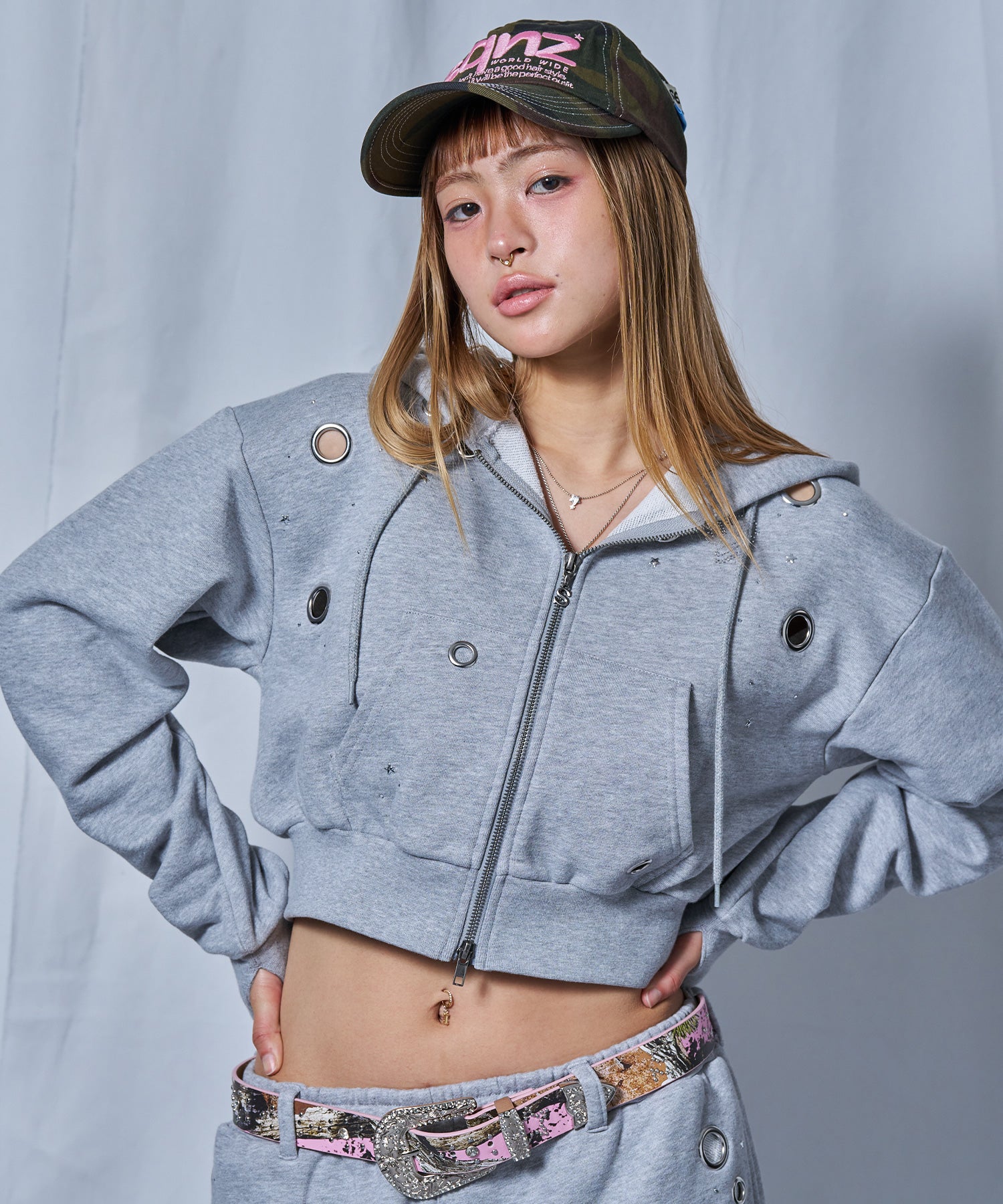 モデル:H165 Size:M