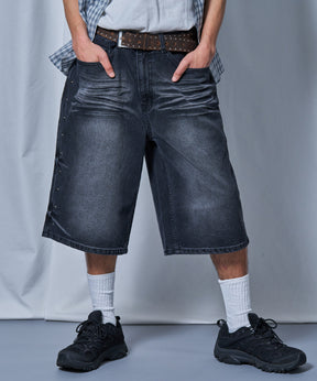 sqnz washed denim shorts / パンツ デニム ショーツ 刺繍 ワンポイント 加工 スタッズ ブラック