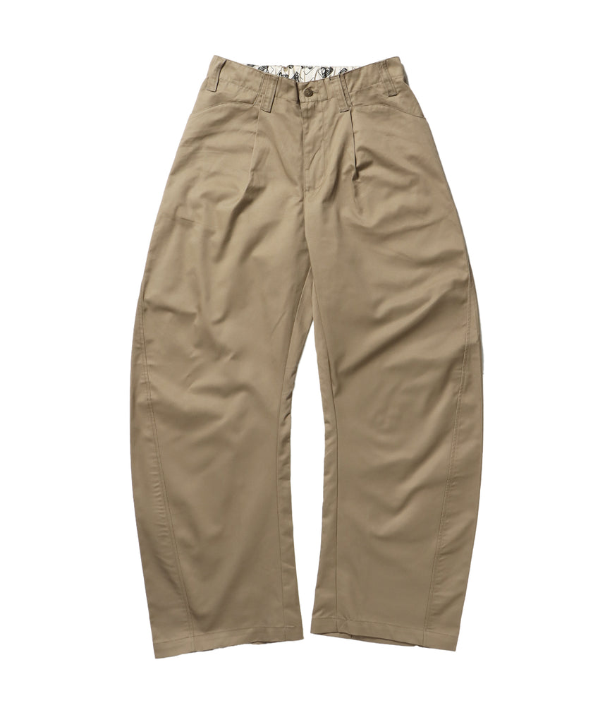 CURVE BUGGY WORK PANTS / パンツ ボトムス カーブ タック ワンポイント ツイル ベージュ