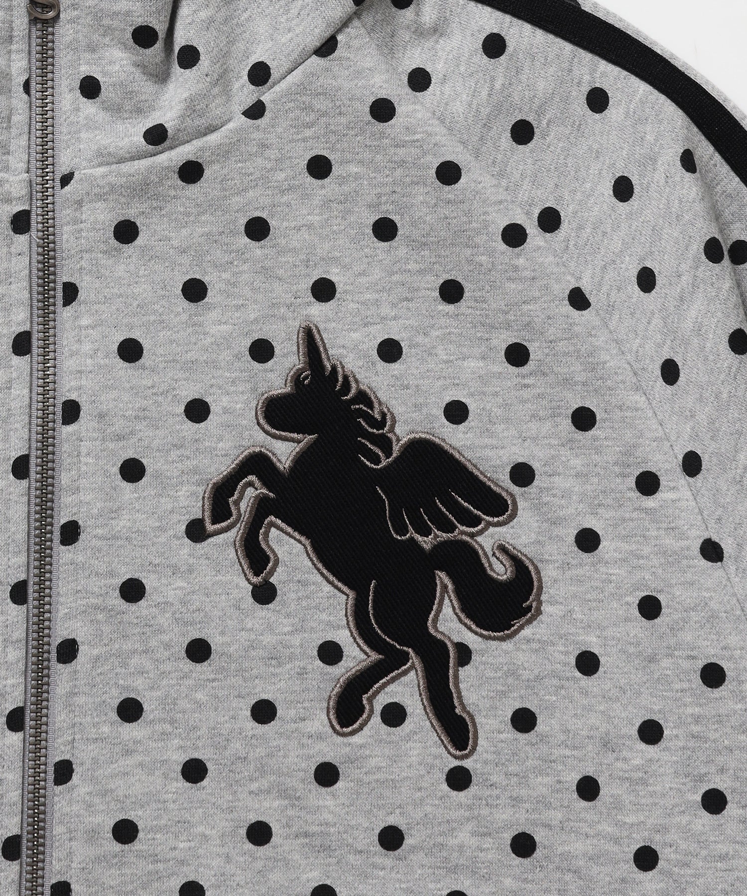 ※WEB限定 / ユニコーンワッペン刺繍トラックジャケット / sqnzU horse track jkt 柄81
