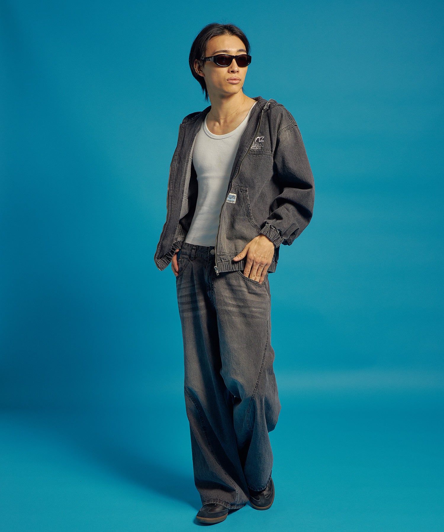 モデル:H180 Size:L