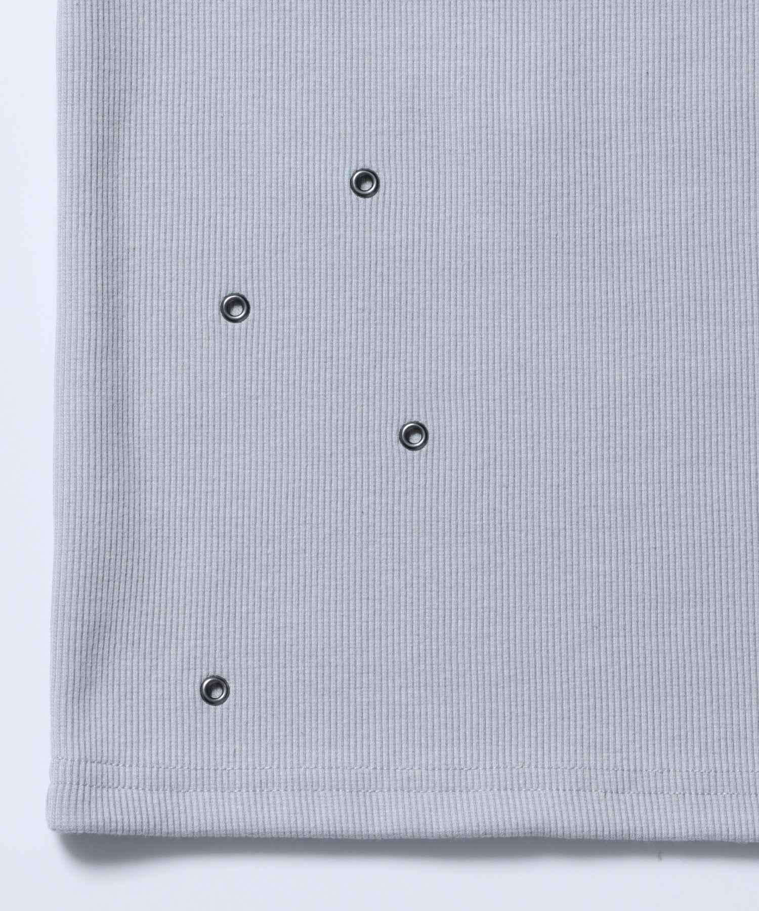 ※WEB限定 / レディースアイレットタンクトップ / sqnz halter neck eyelet tank top ライトグレー