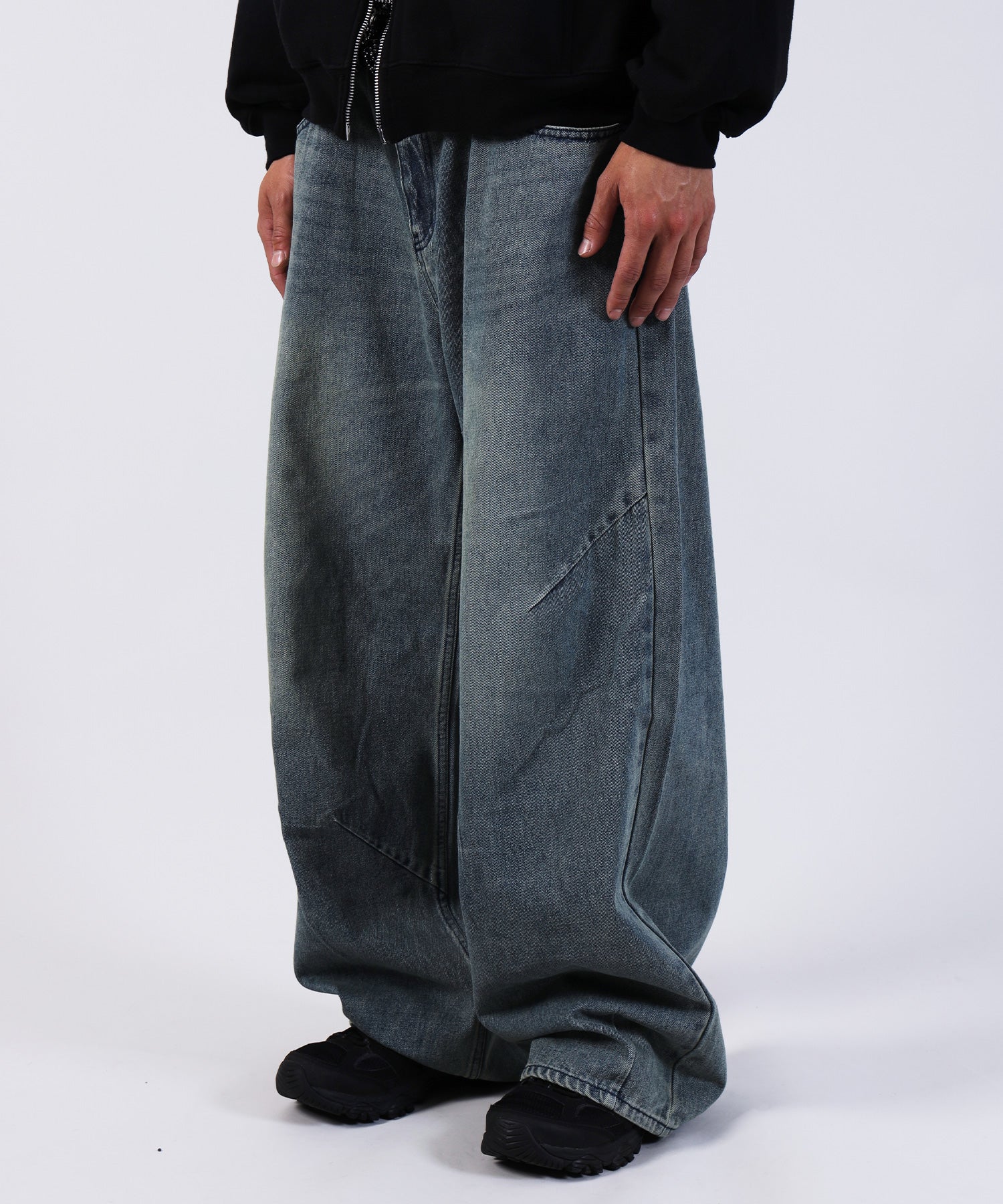 モデル:H180 Size:L