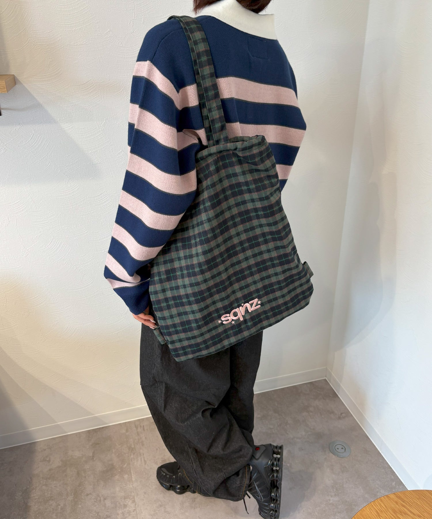 sqnz dairy 2way knapsack / ナップサック バック 2WAY ブランドロゴ チェック ストライプ ダークグリーン