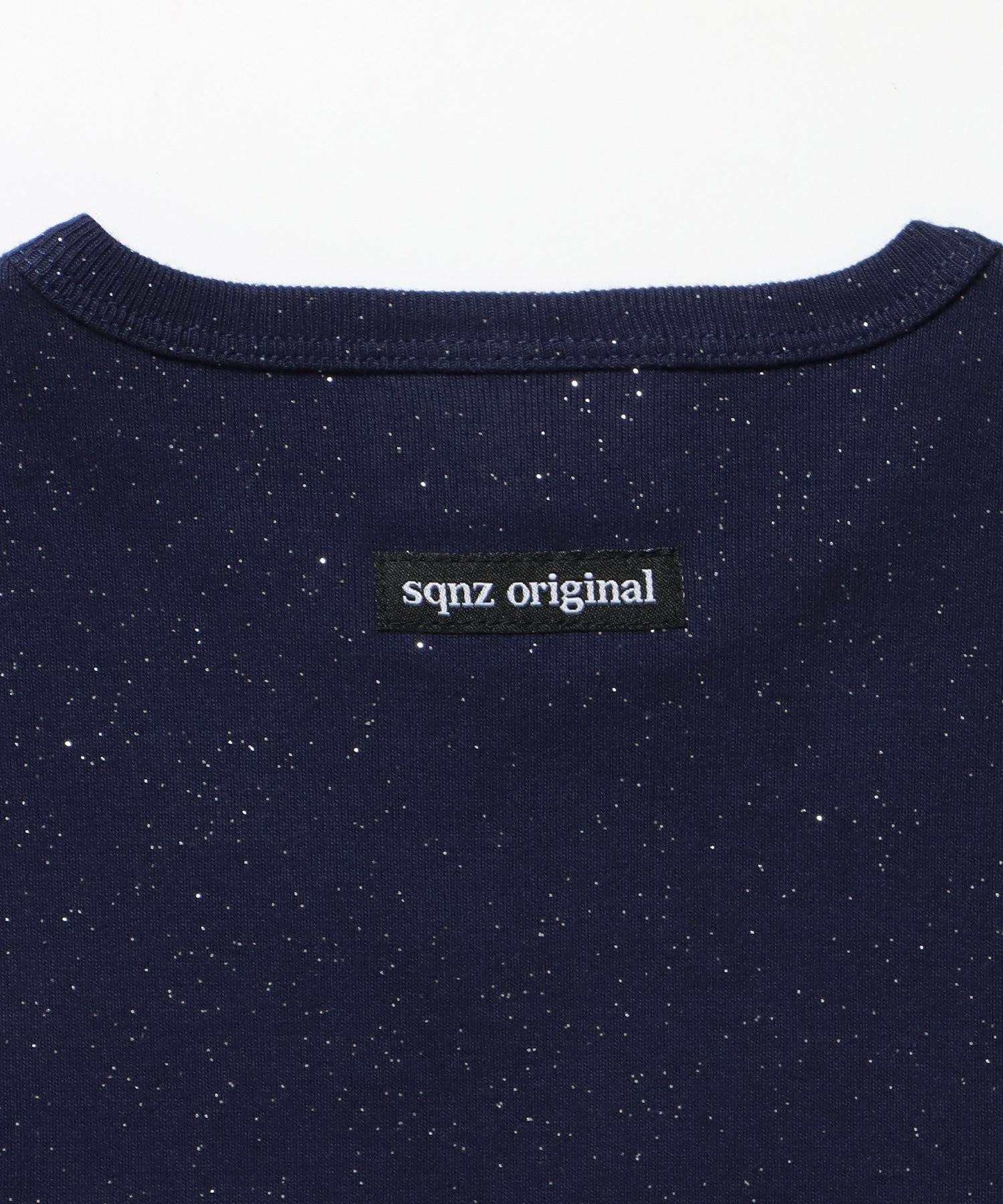 ≪予約商品≫sqnz glitter compact tee / 半袖 プリント Tシャツ ワンポイント ラインストーン レディース ピチT ちびT ダークネイビー