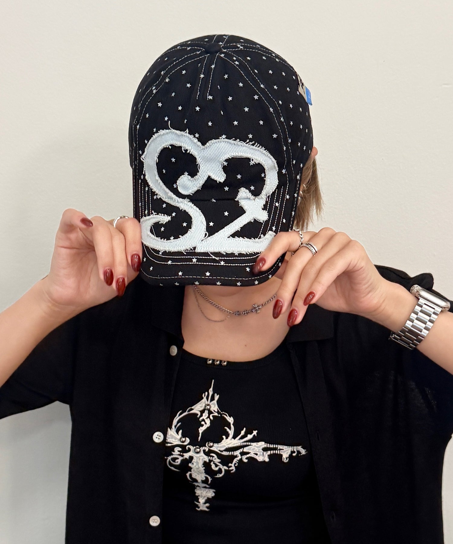 ※WEB限定 / ワッペン / またぎデザインキャップ /sqnz logo applique stitch cap 柄81
