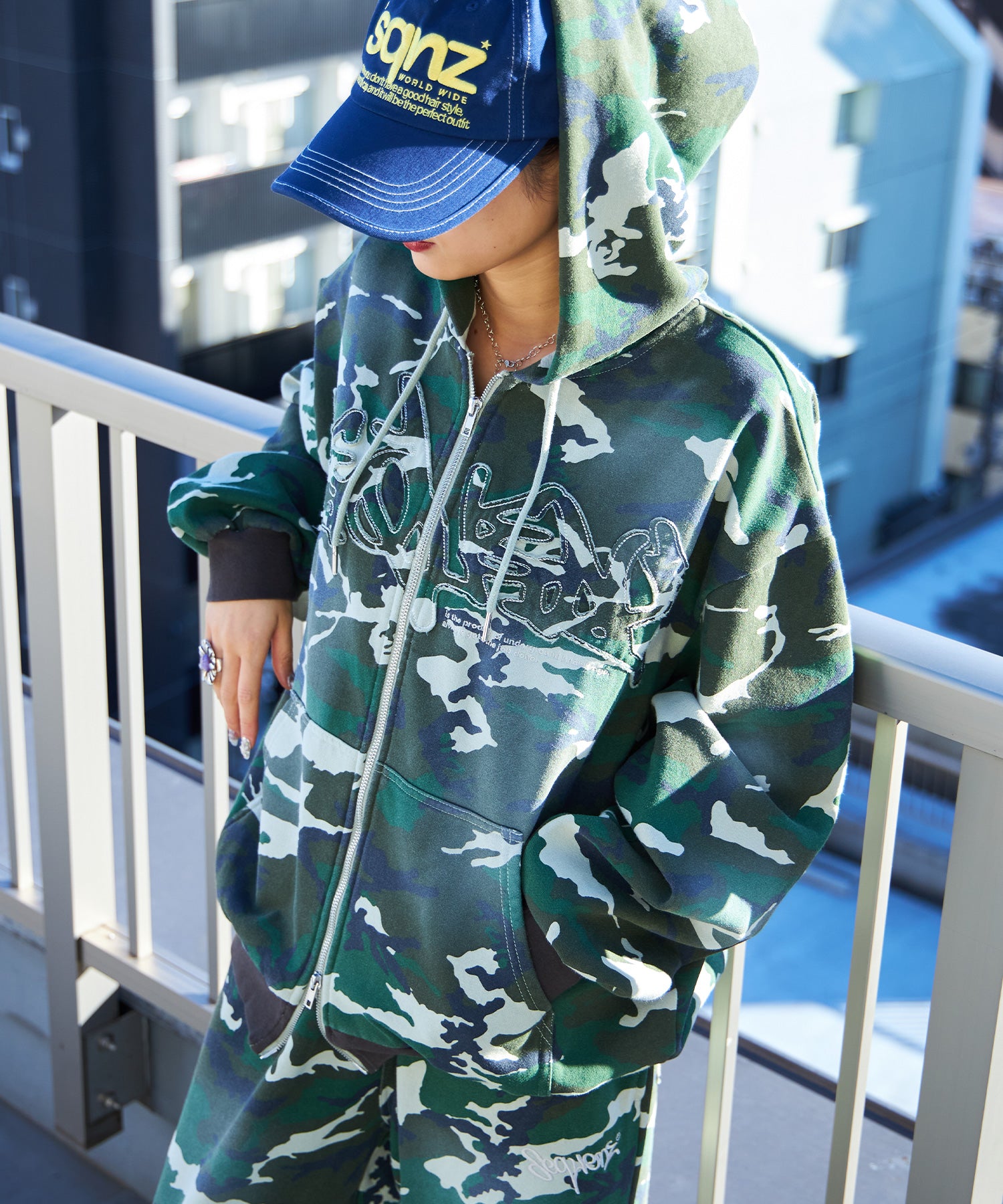 モデル:H163 Size:M