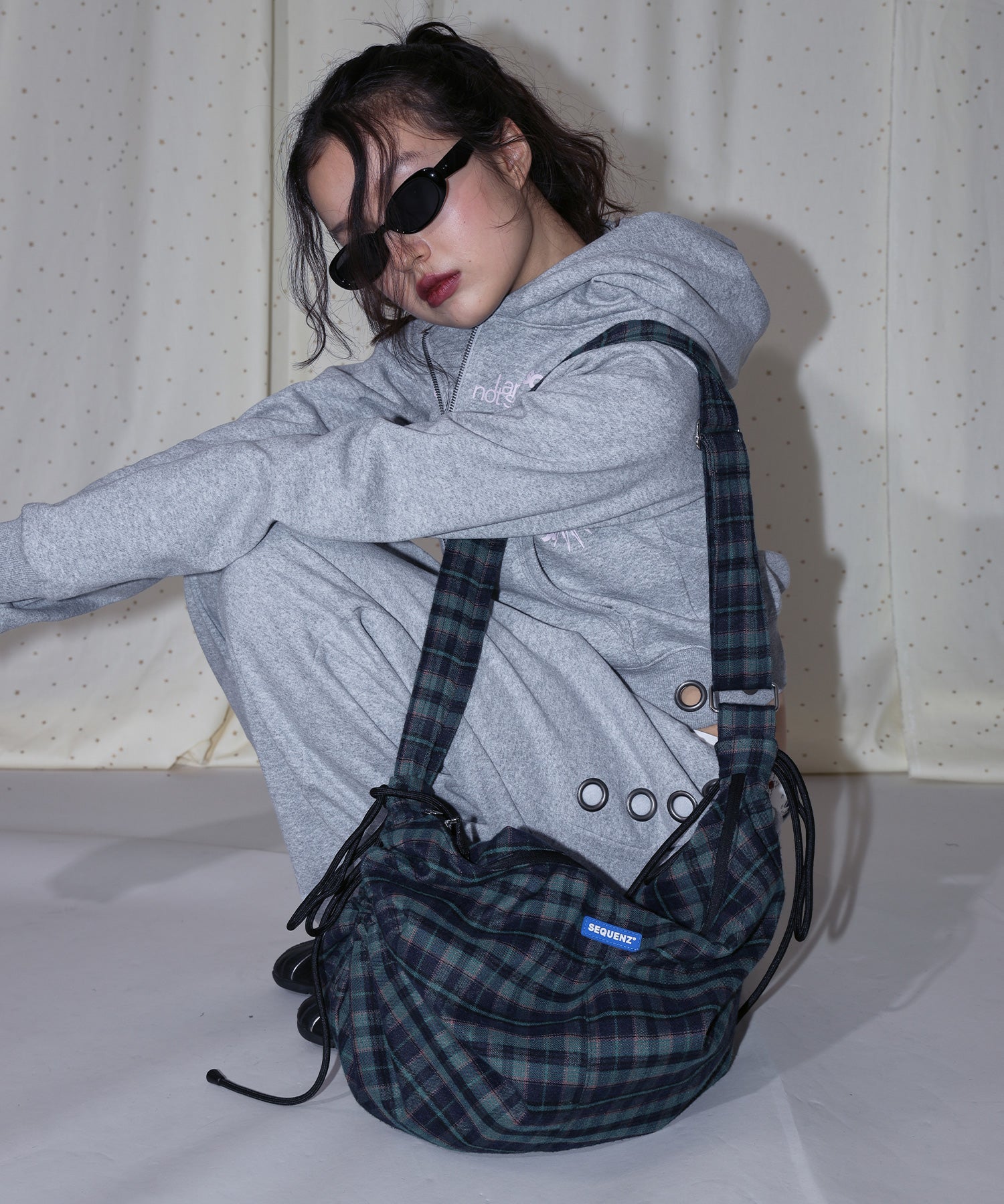 SHOULDER GATHER BAG / テック ショルダーバッグ 調節可能 ドローコード グリーン