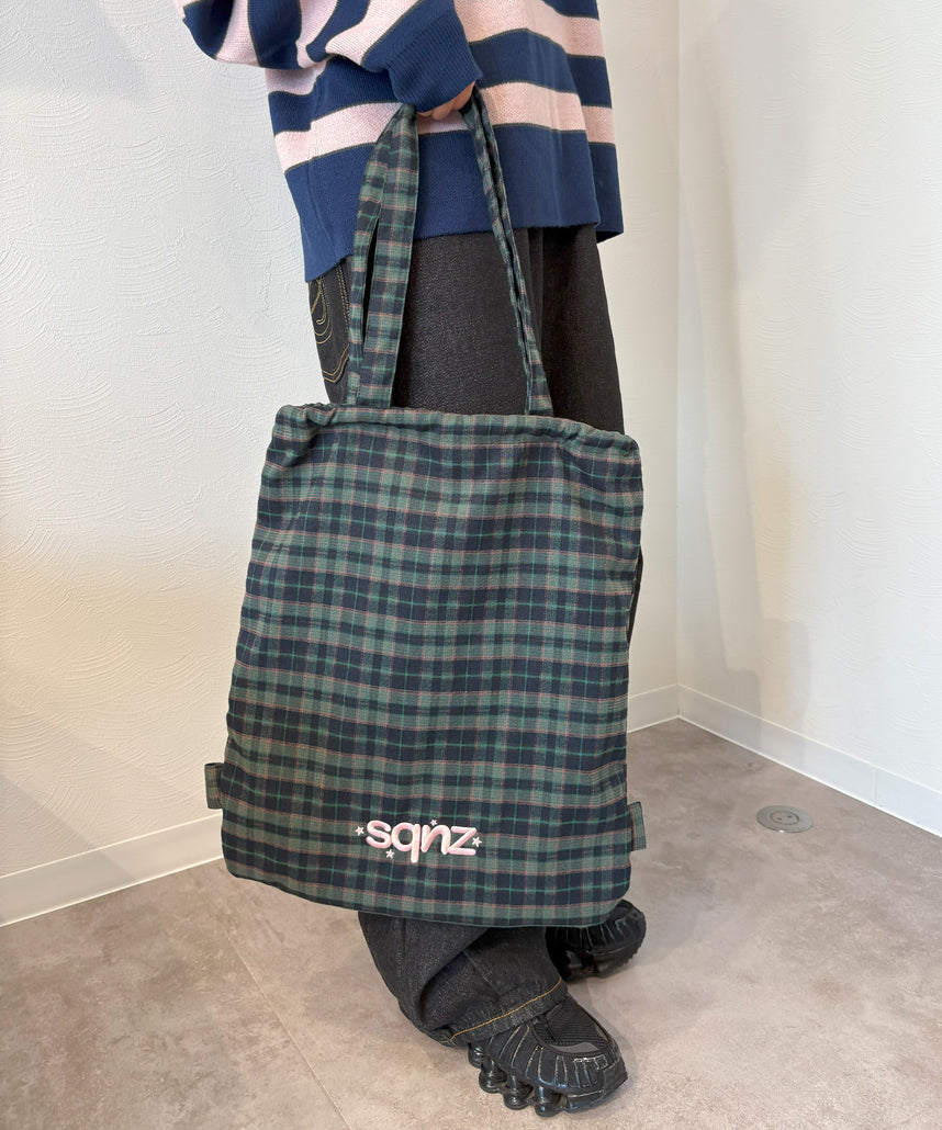 sqnz dairy 2way knapsack / ナップサック バック 2WAY ブランドロゴ チェック ストライプ ダークグリーン