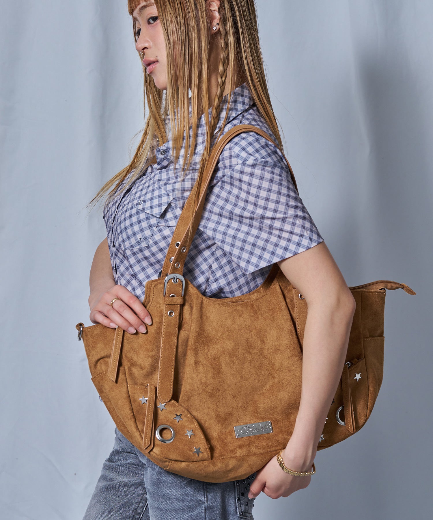 ※WEB限定 / スタースタッズ&ハトメハンドバッグ / sqnz star eyelet bag ベージュ