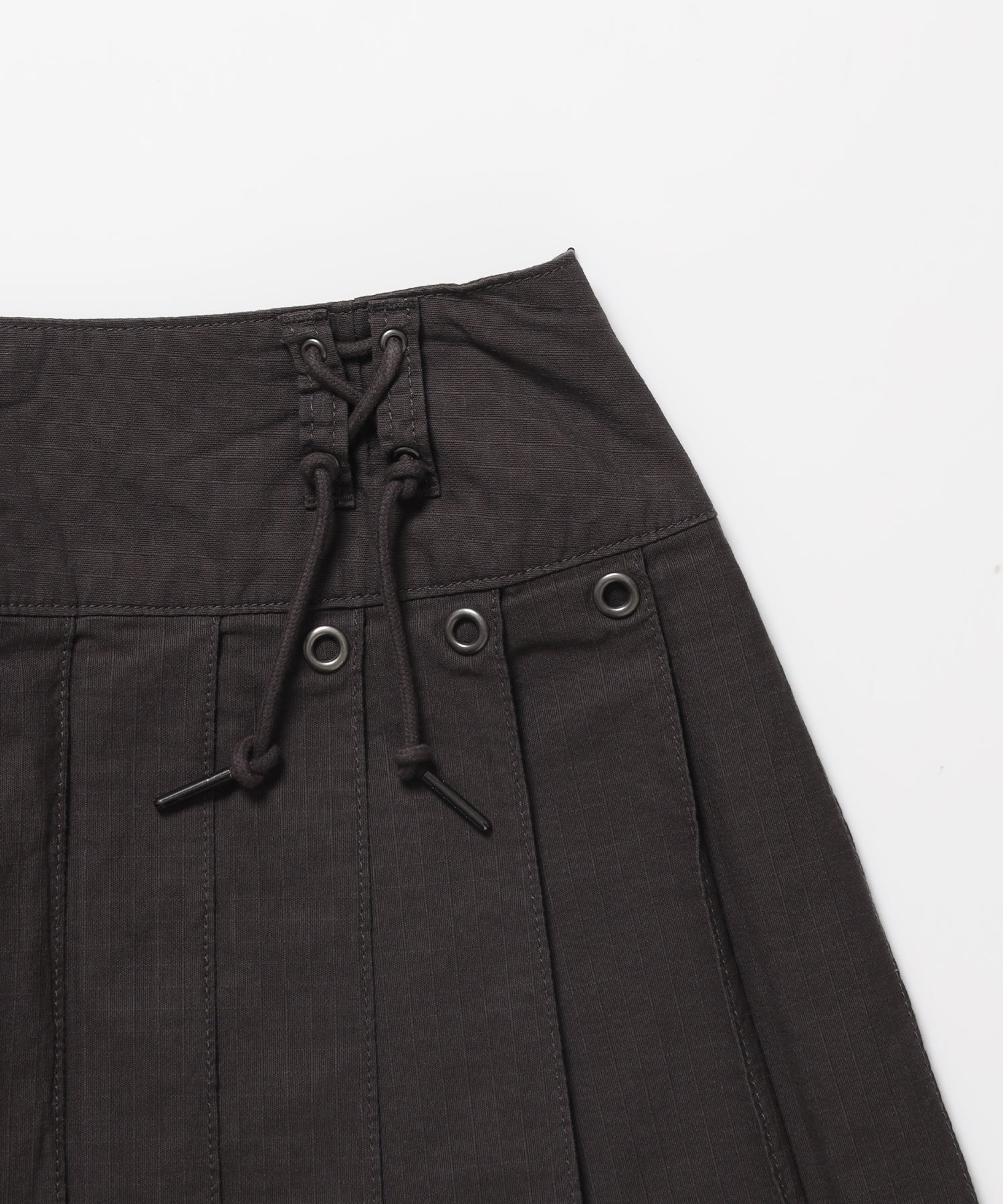 ※WEB限定 / レディースアイレットプリーツミニスカート / sqnz eyelet pleats skirt ブラウン