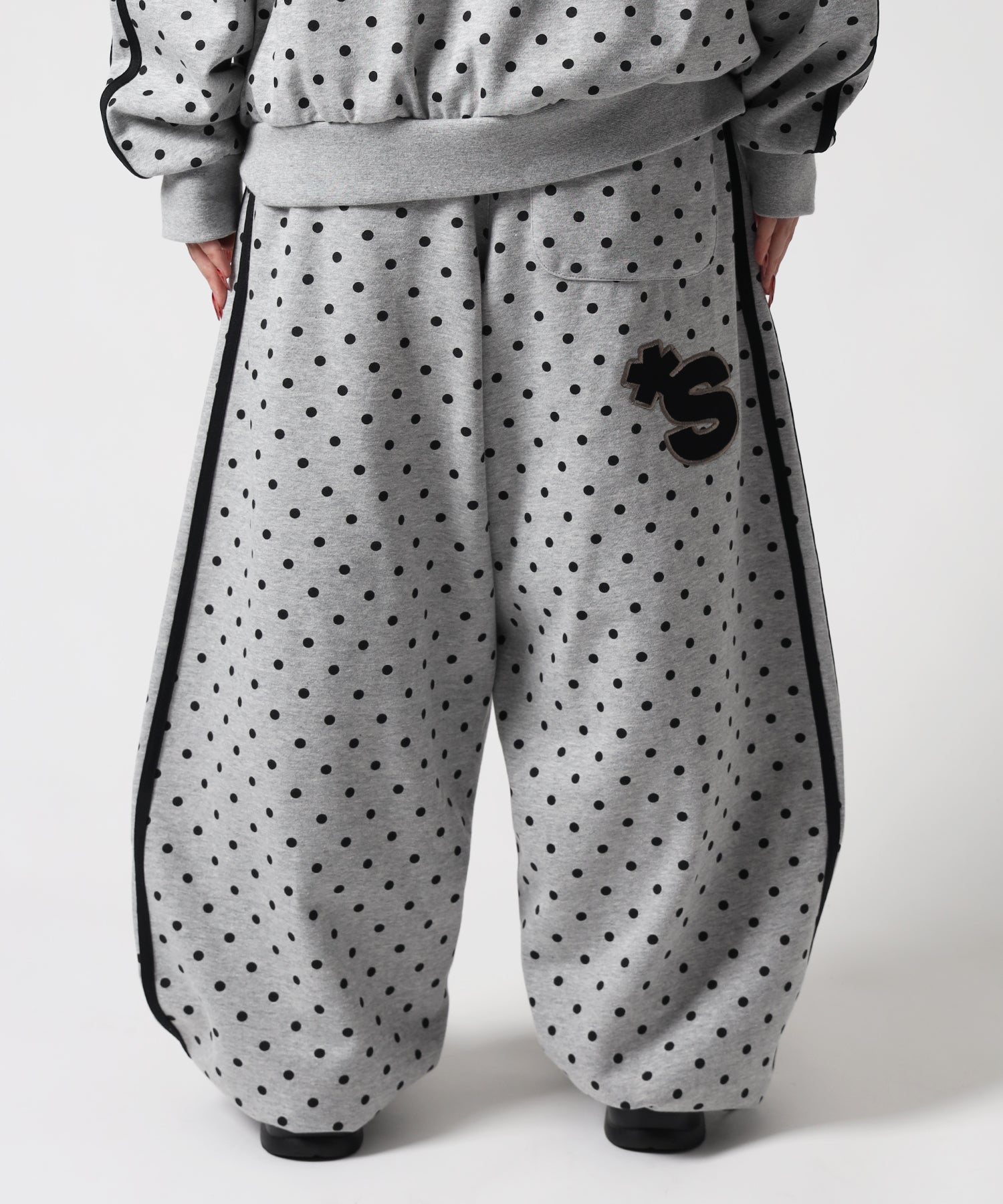 モデル:H159 Size:M