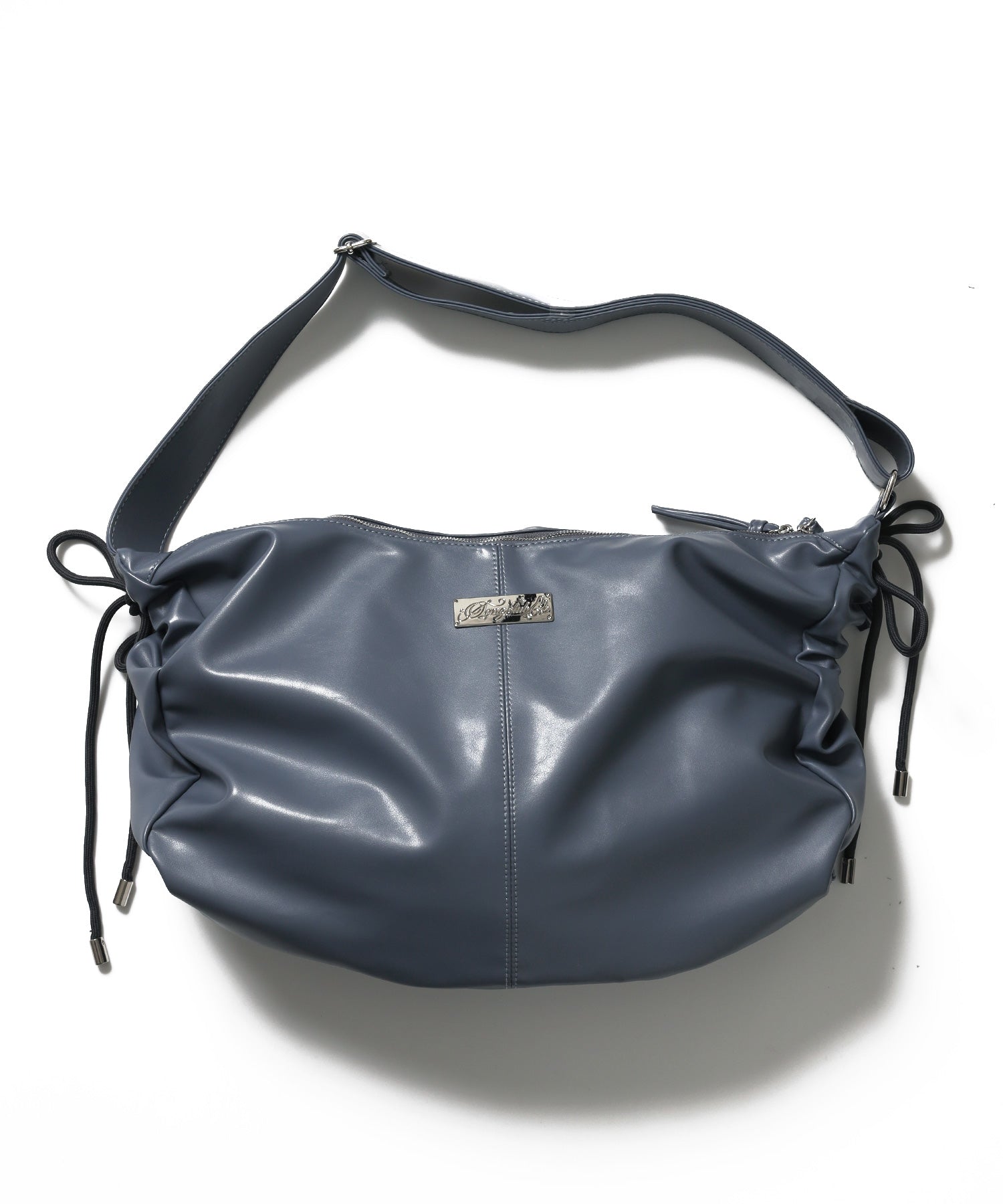 ※WEB限定 / フェイクレザー フェイクスエード メタルプレート 雑貨 バック / シャーリングショルダーバック / sqnz shirring bag チャコール