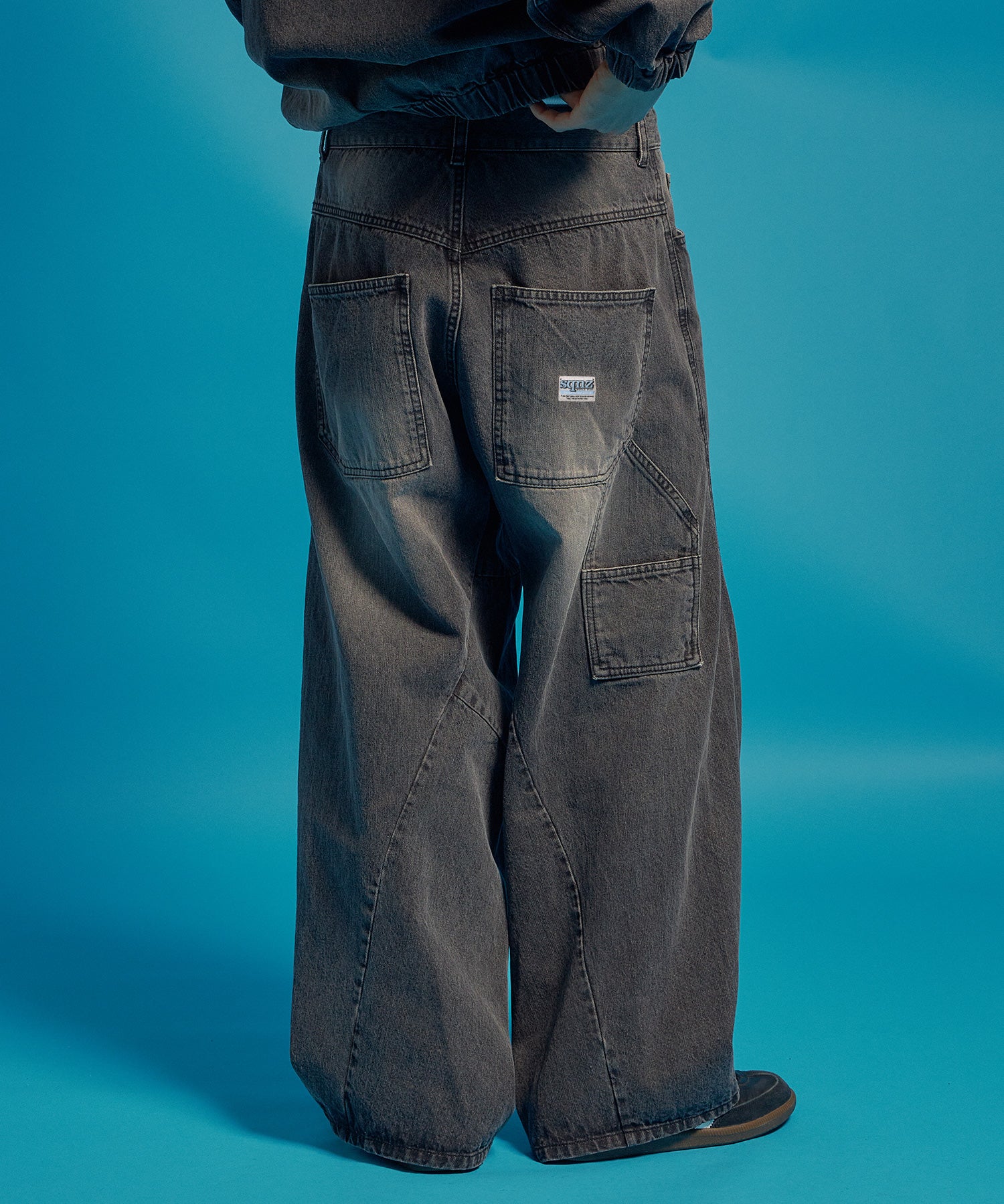 sqnz washed curve denim pants / カーブデニム ワイドパンツ ヴィンテージライク オーバーダイ ブラック ≪SET UP着用可能≫