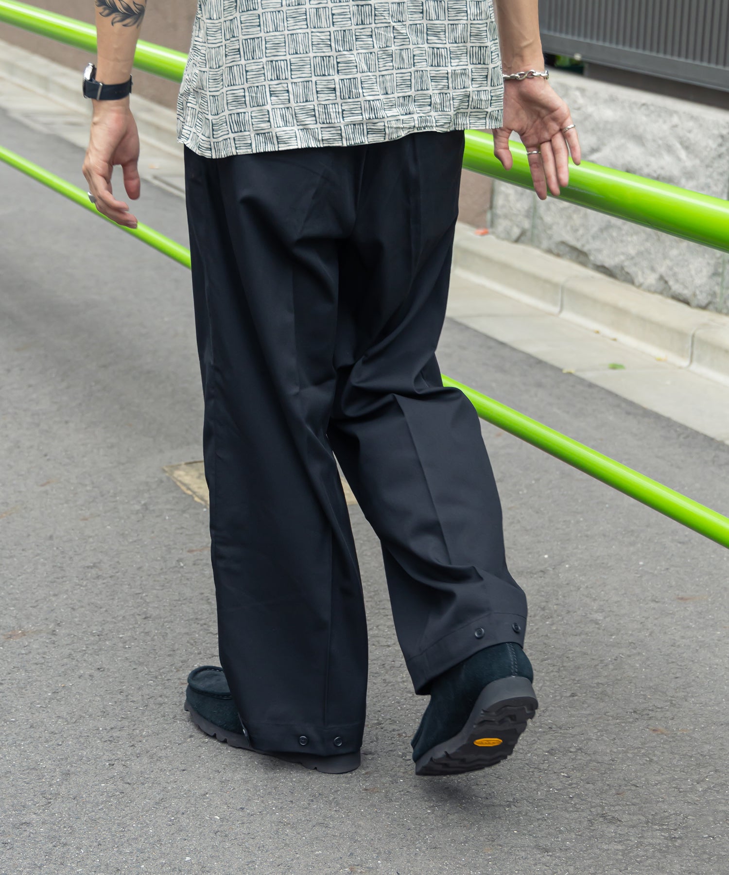 モデル:H177 着用サイズ:L