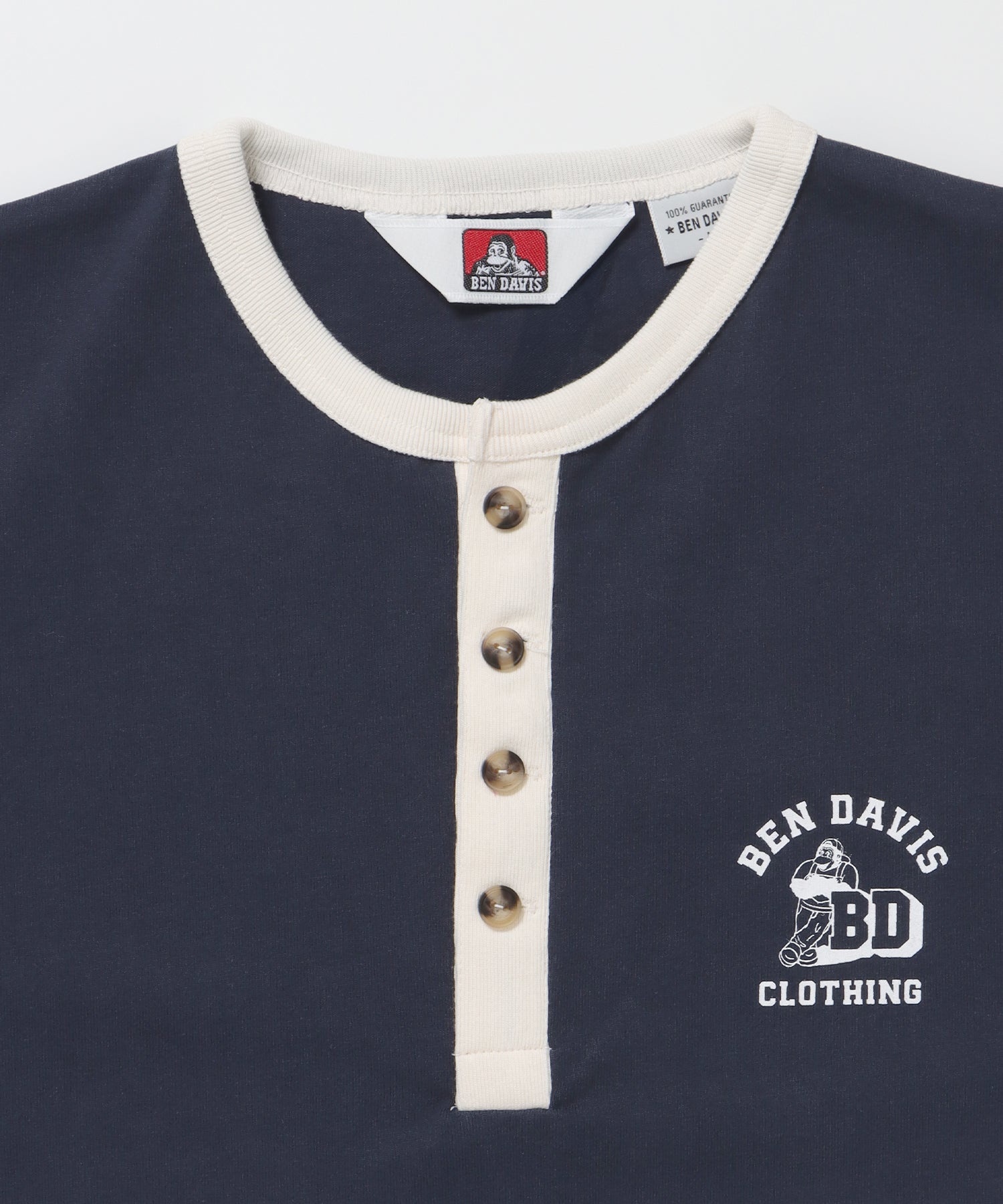 RINGER HENLEY TEE / Tシャツ 半袖 クルーネック ヘンリーネック ワンポイント クラシックフィット リンガー ワンポイント ネイビー