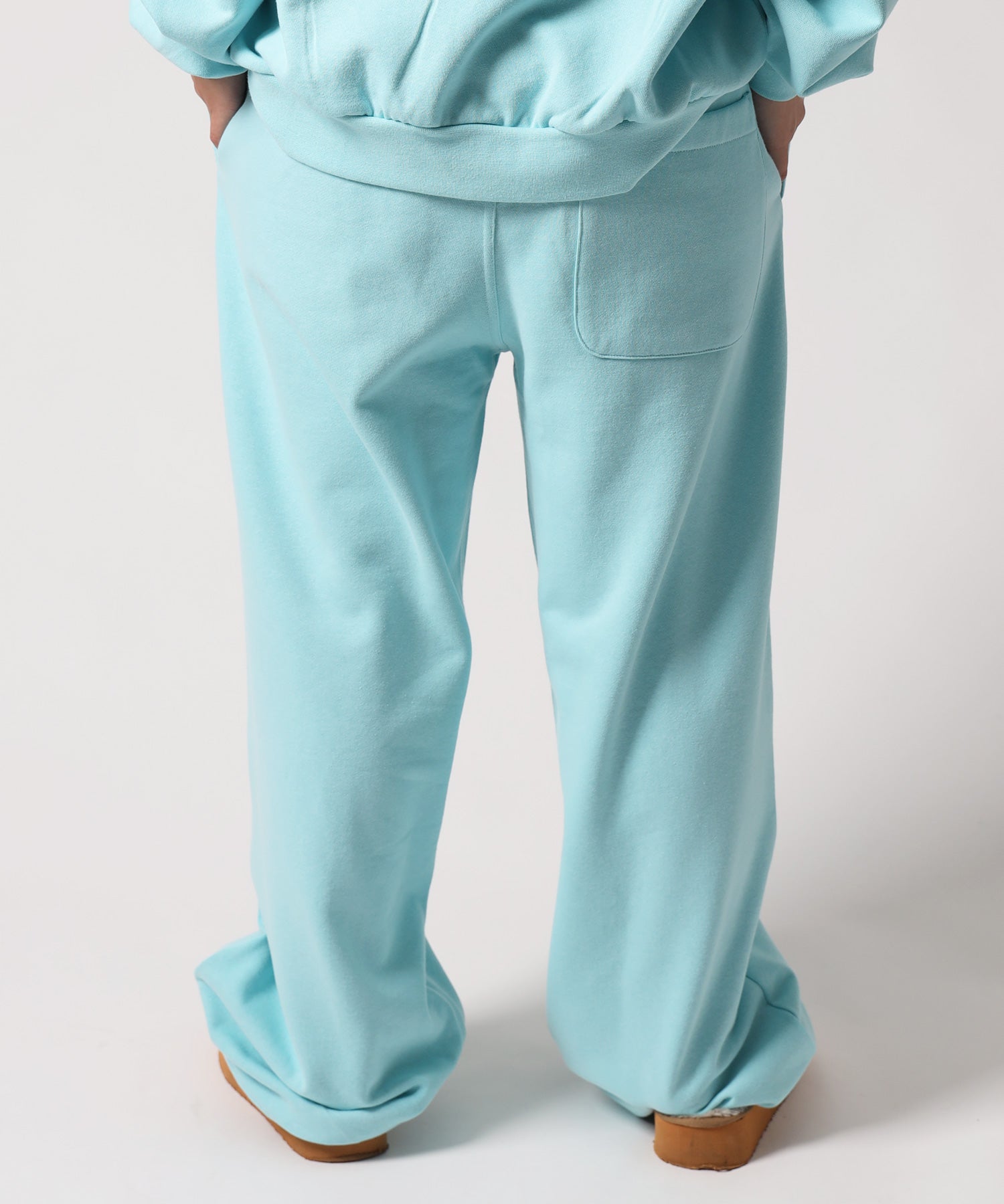 モデル:H158 Size:M