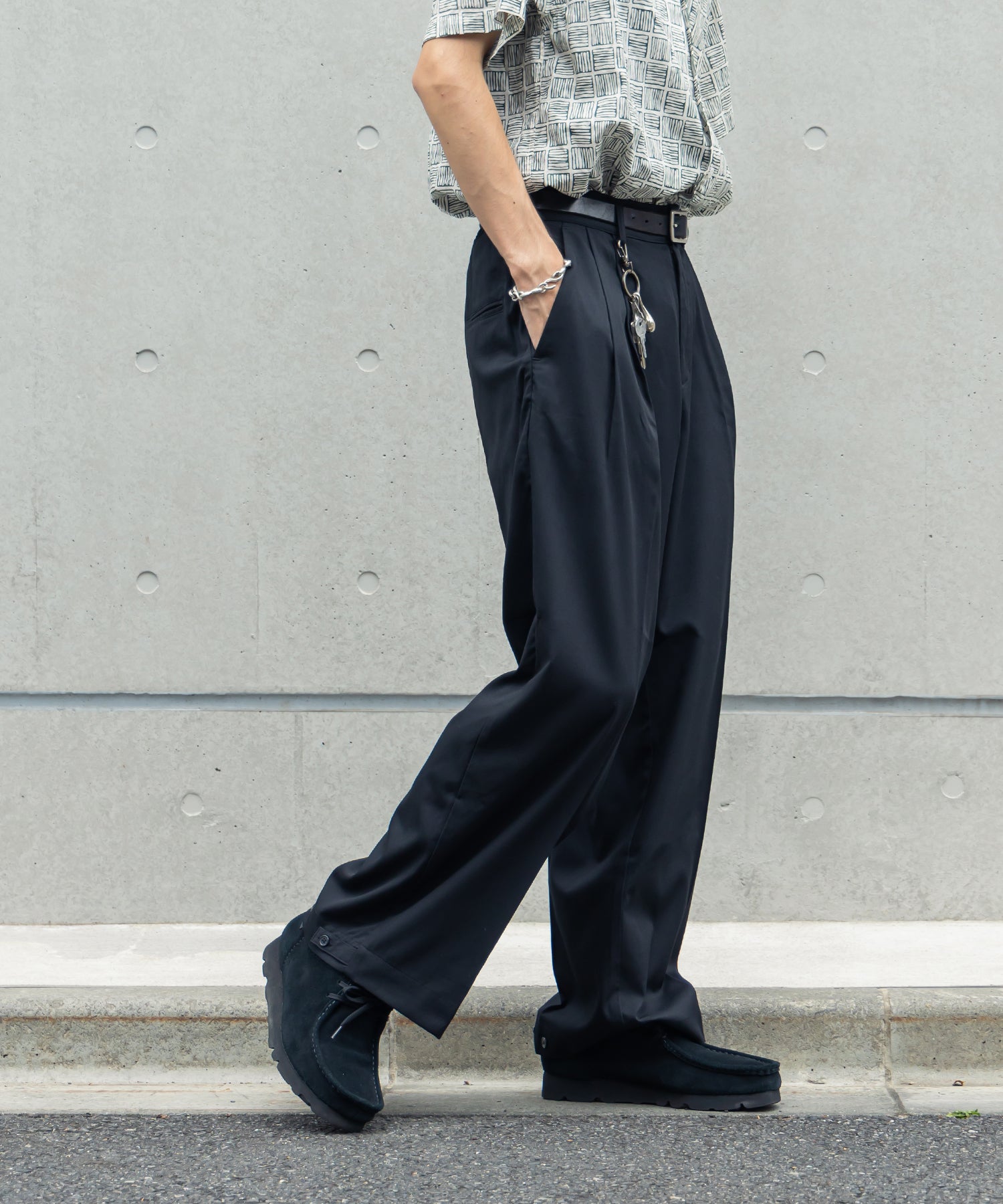 モデル:H177 着用サイズ:L