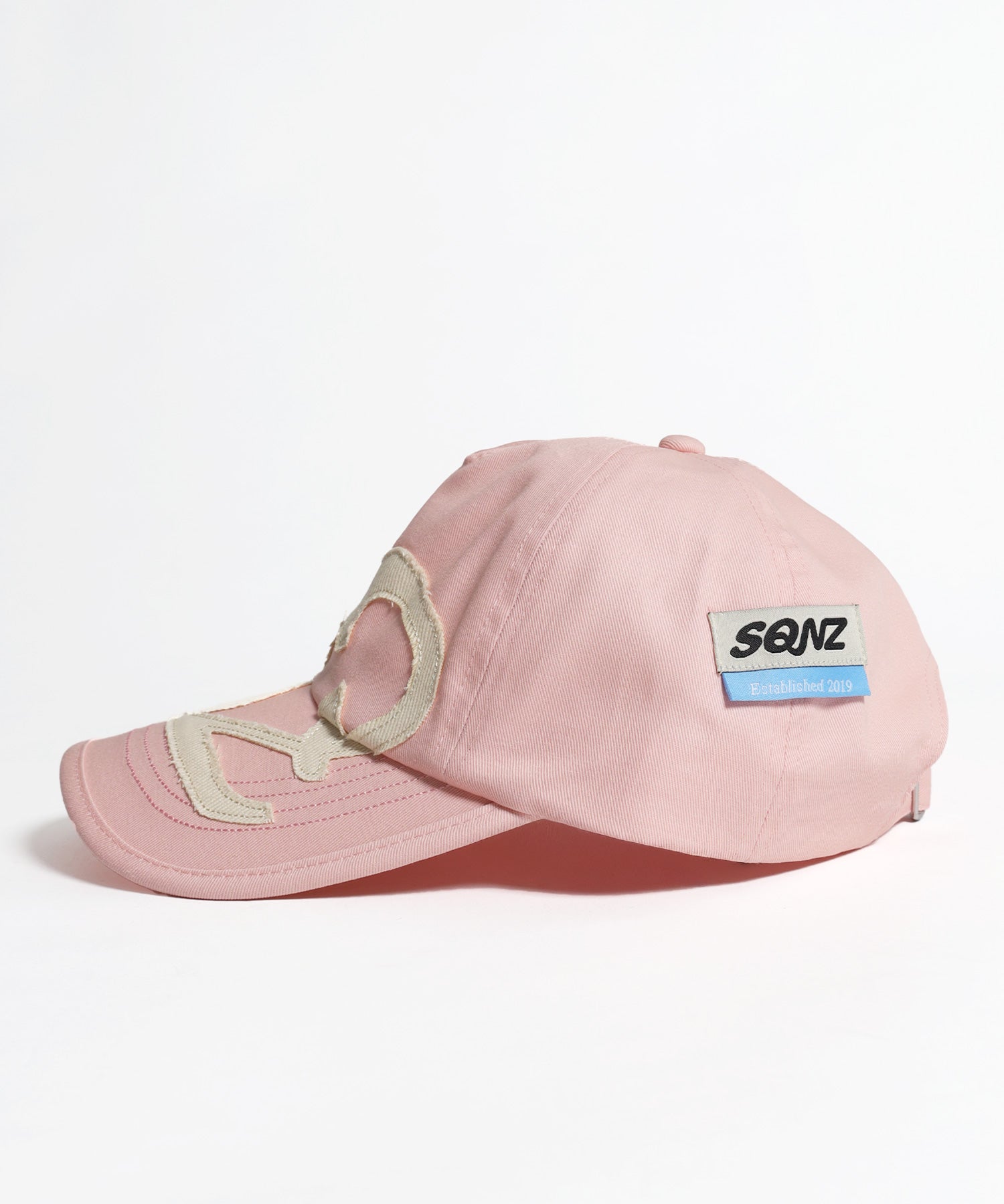 ※WEB限定 / ワッペン / またぎデザインキャップ /sqnz logo applique stitch cap ピンク