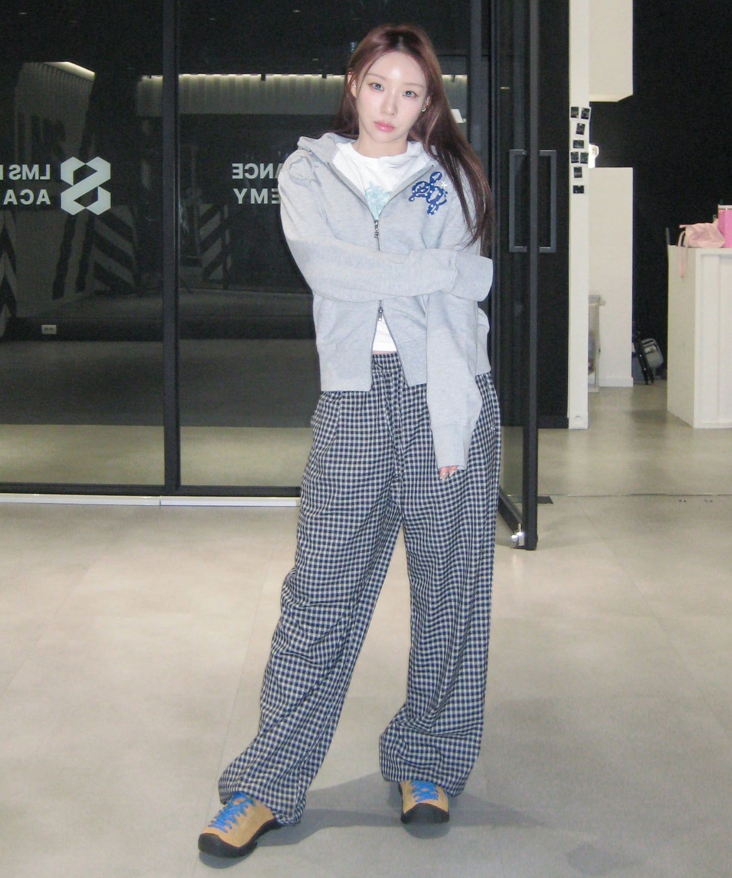 ※WEB限定 / ロゴ裏毛ジップパーカー / sqnz logo pt zip p/k グレー