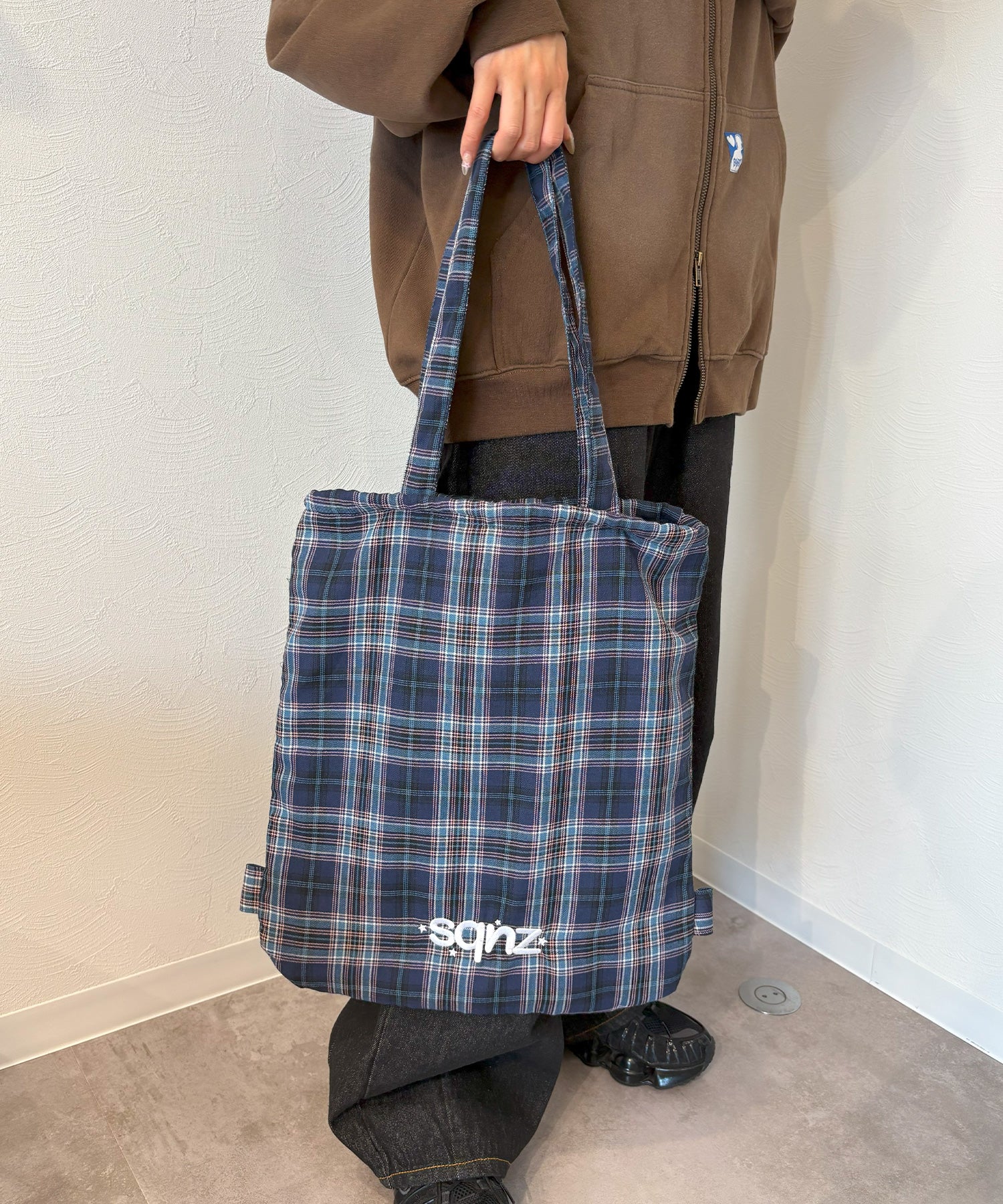 sqnz dairy 2way knapsack / ナップサック バック 2WAY ブランドロゴ チェック ストライプ ネイビー