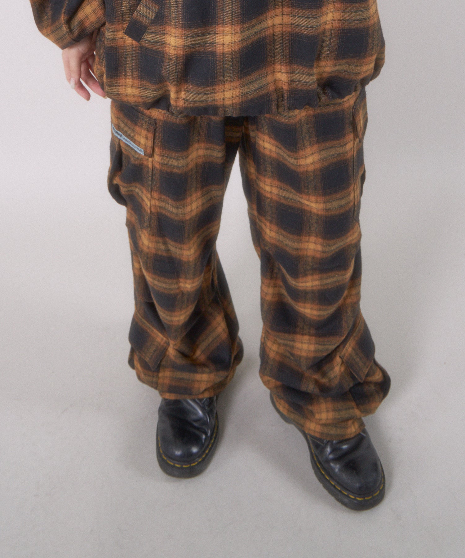 モデル: H165 Size:L