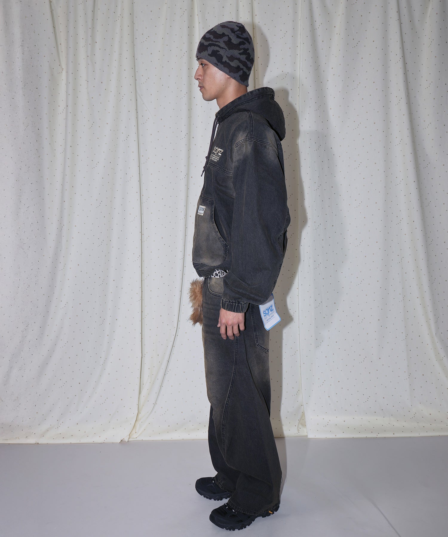 モデル:H180 Size:M