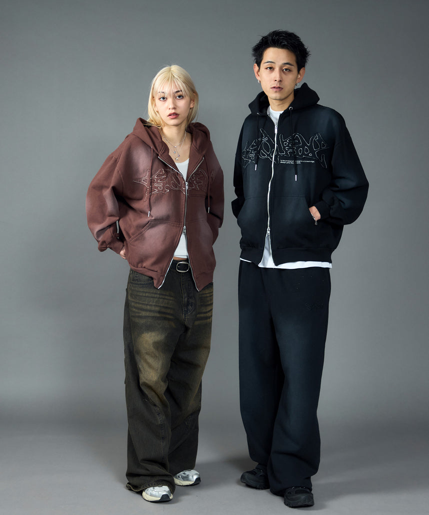 LOGO APPLIQUE ZIP HOODIE / フェード フルジップ オーバーサイズ ヴィンテージライク センターロゴ 裏起毛 ダークブラウン ≪SET UP着用可能≫