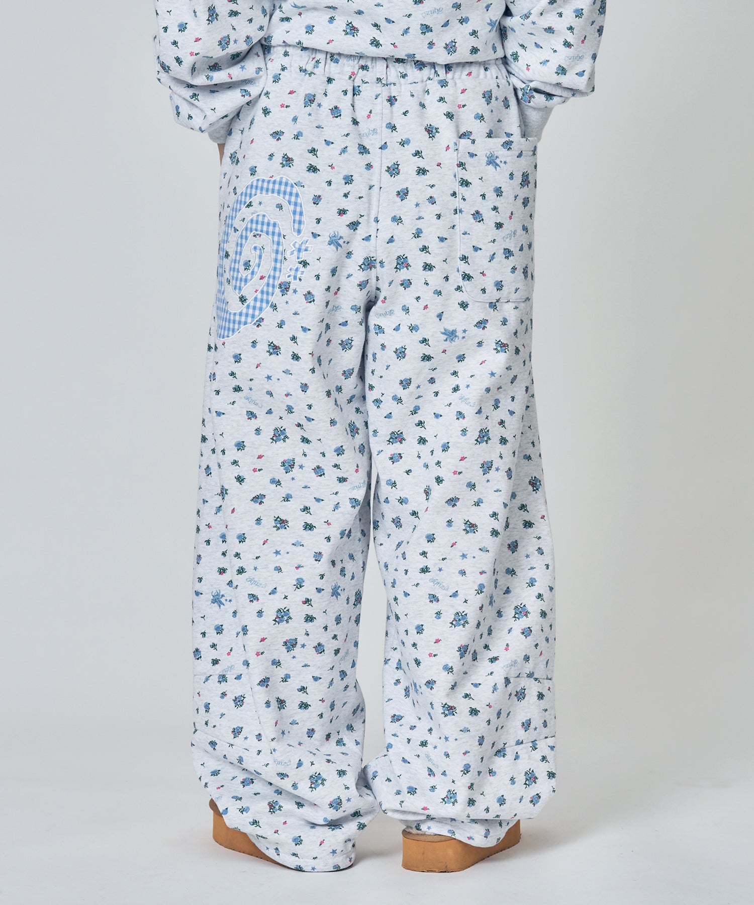 モデル:H157 Size:S 柄82
