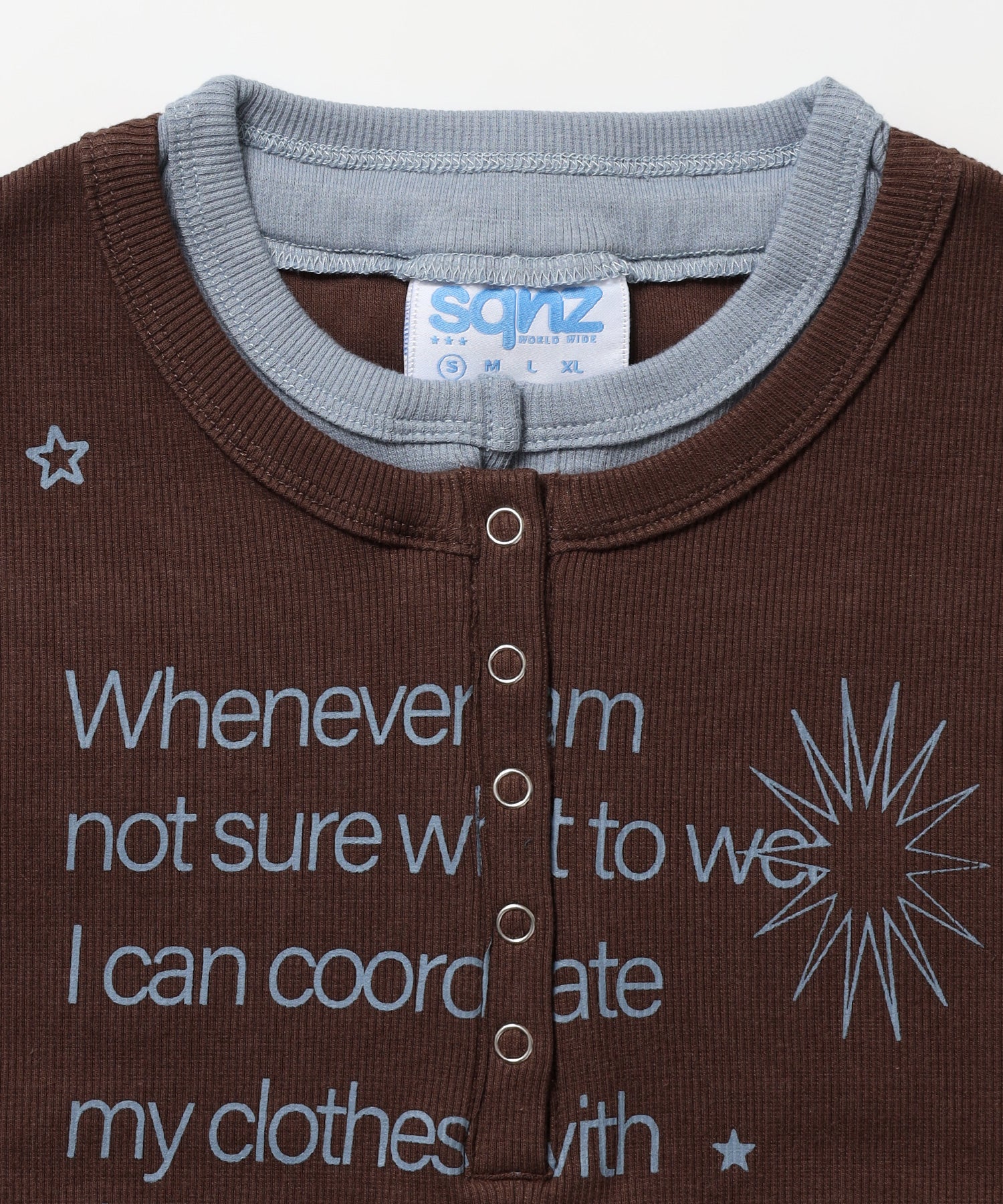≪予約商品≫※WEB限定 / バイカラーヘンリーネック長袖T / sqnz fake layered henley star l/s tee ブラウン