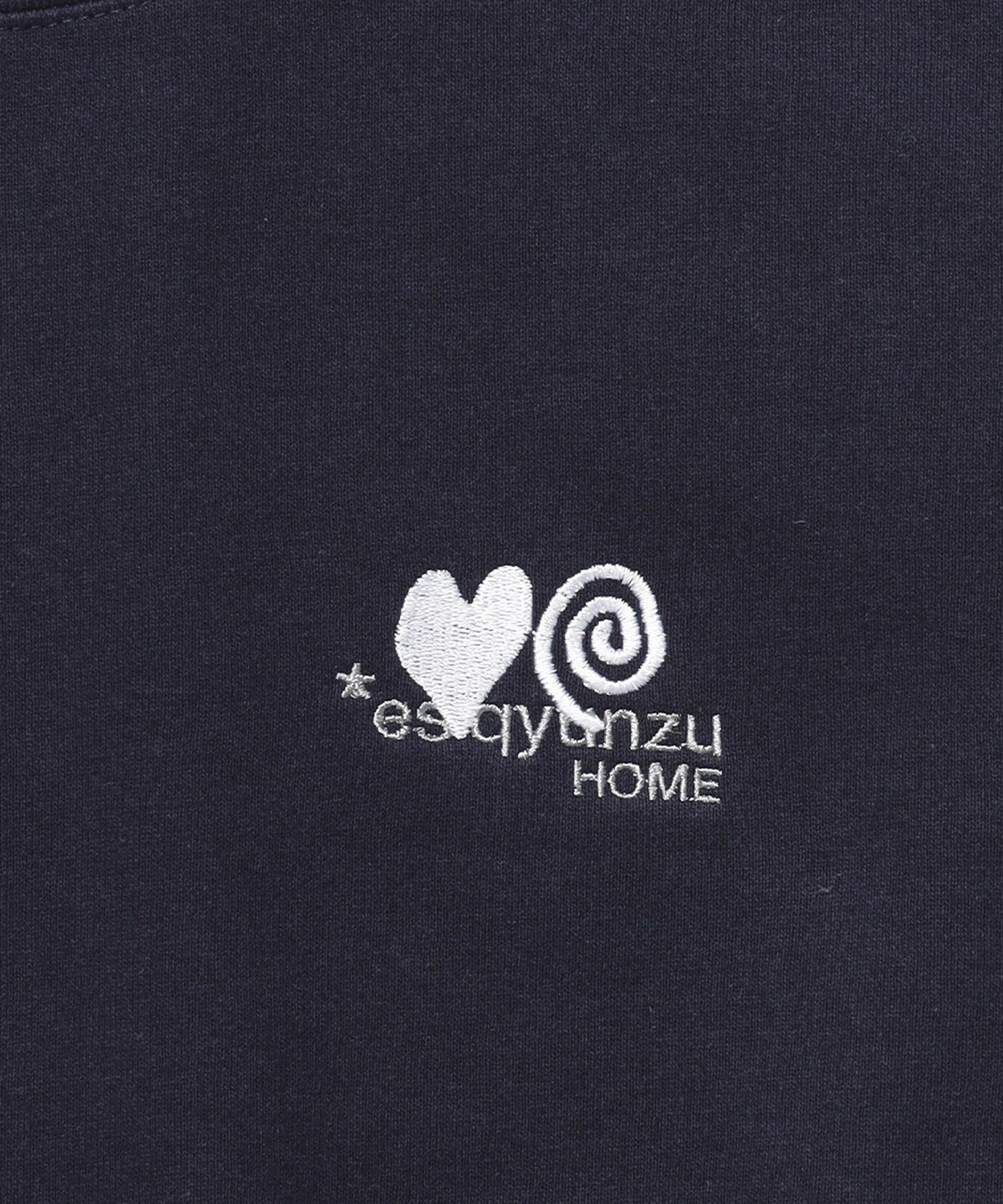 ※WEB限定 サークルハート刺繍裏起毛スウェット / sqnzU basic logo c/n ネイビー